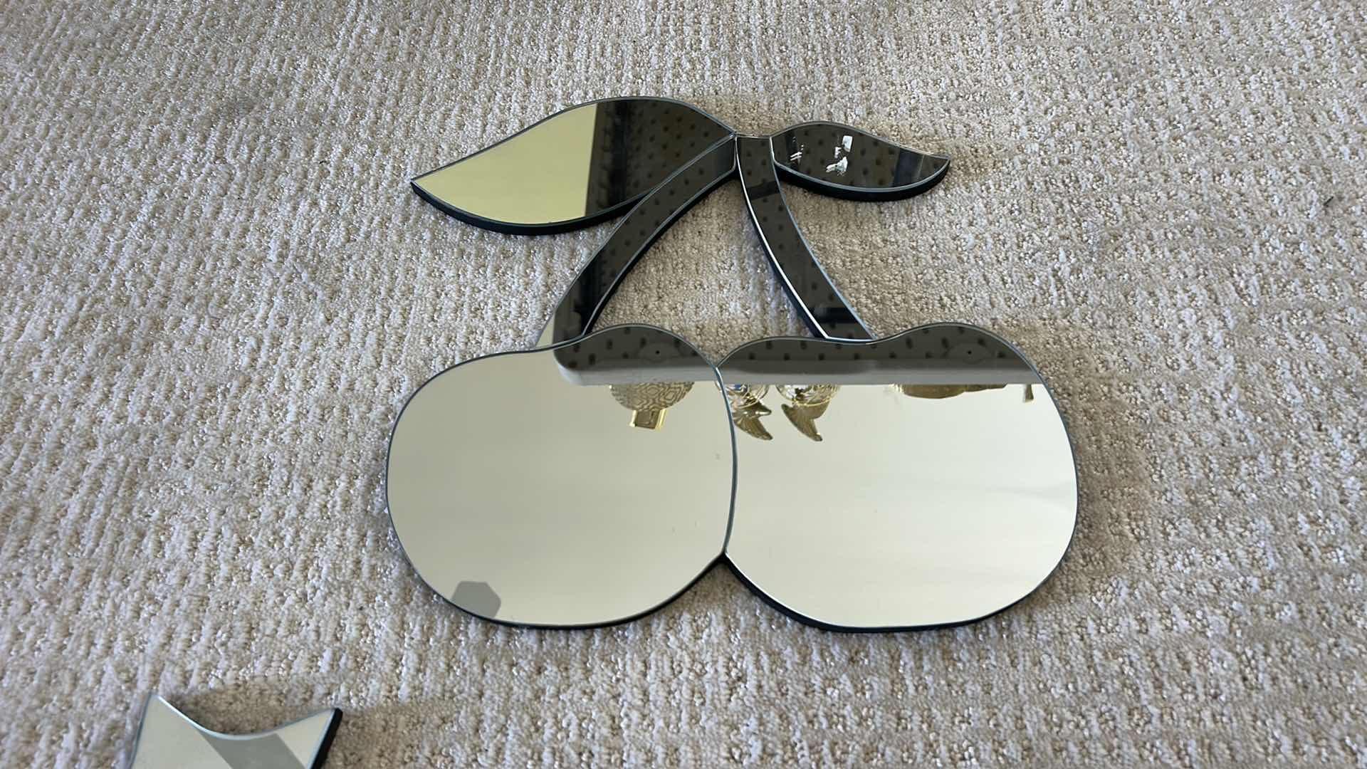 Photo 1 of 2 - MIRRORED WALL DECOR PIECES (CHERRY 16” x 16”)