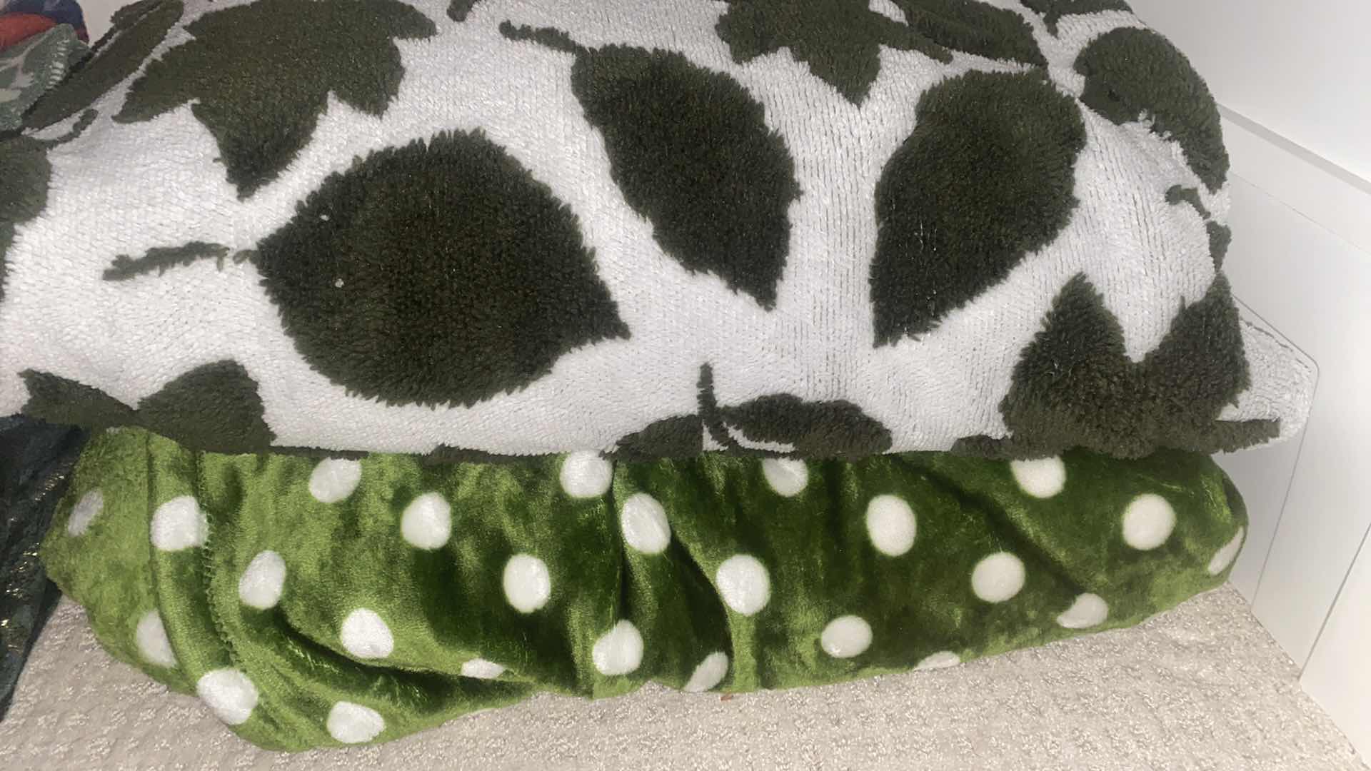 Photo 1 of 7-BLANKETS & THROWS