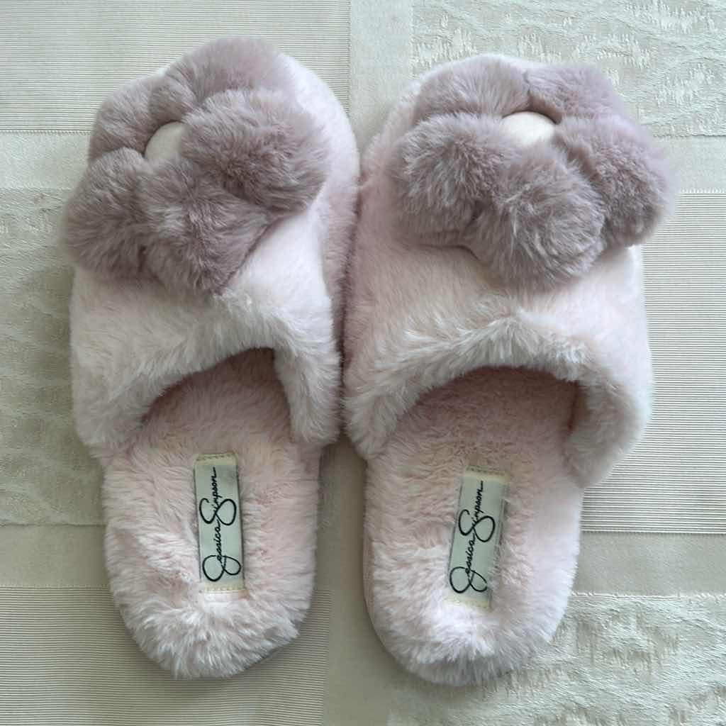 Photo 1 of 4- PLUSH PINK JESSICA SIMPSON SLIPPERS 2 SMALL 2 MEDIUM