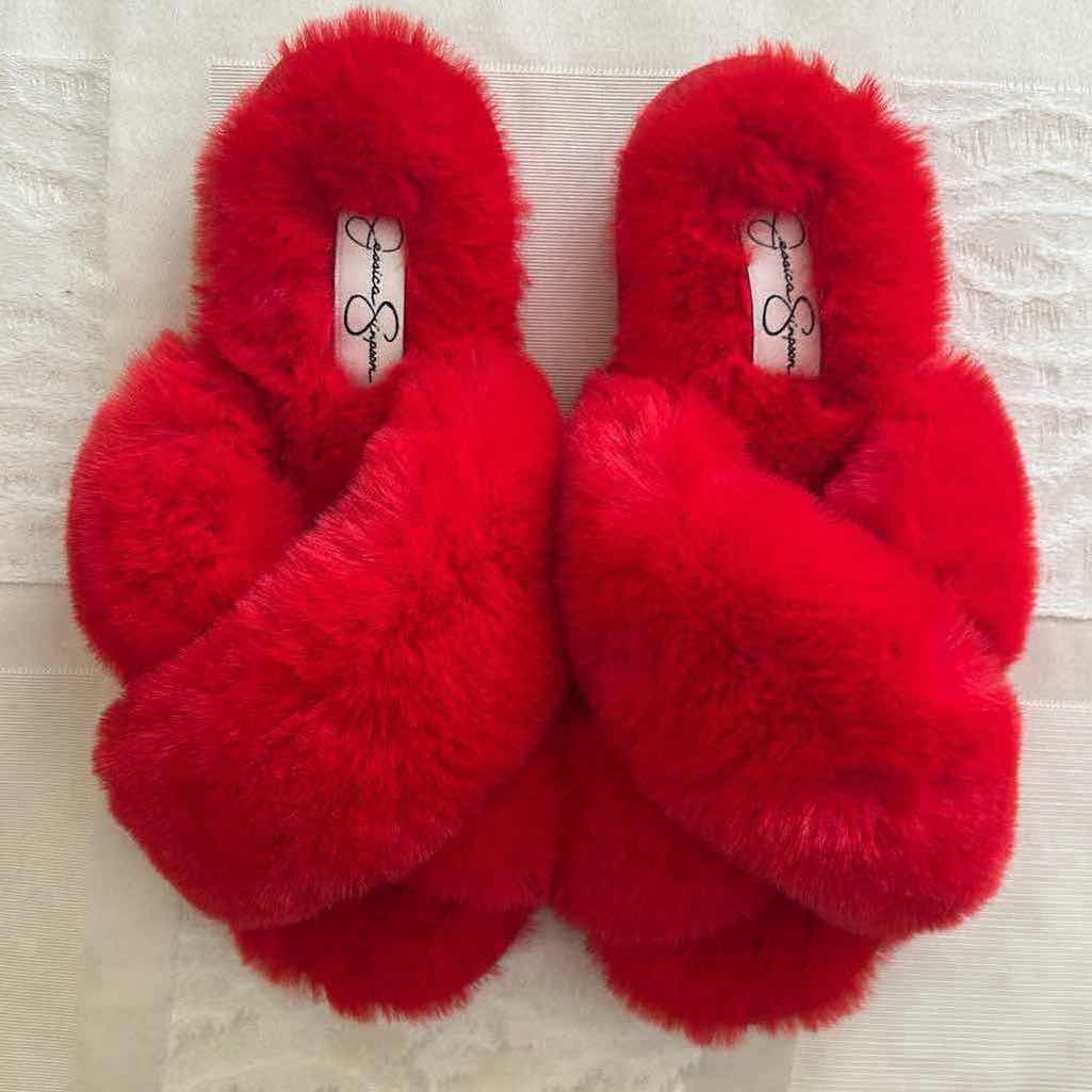 Photo 1 of 4- PLUSH JESSICA SIMPSON SLIPPERS 2 SMALL 2 MEDIUM