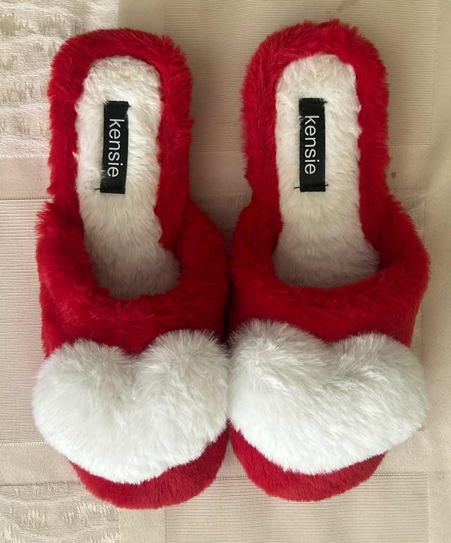 Photo 1 of 6- PLUSH SLIPPERS 4 SMALL 1 MED 1 LARGE
