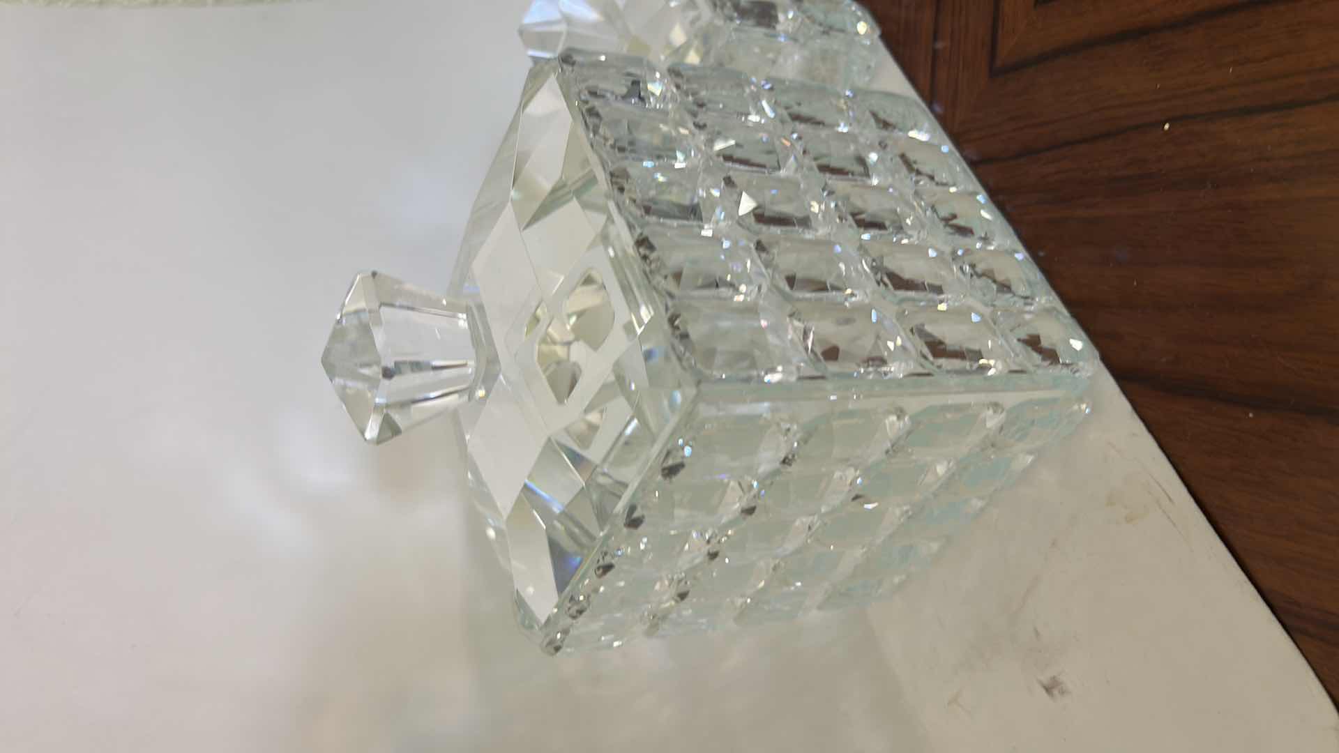 Photo 1 of 2 - STUDIO 55D KATRINA CRYSTAL JEWELRY BOX FEATURES A DISTINCTIVE FACETED CUBE DESIGN WITH A MATCHING LID. (TALLEST 6”)