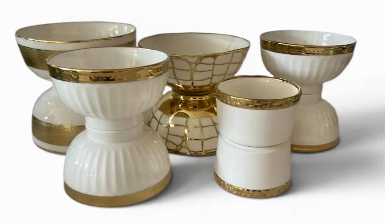 Photo 1 of 10 WHITE AND GOLD BOWLS
