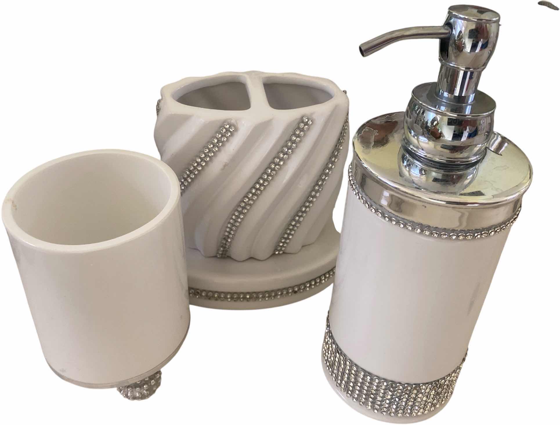Photo 1 of WHITE BATHROOM ACCESSORIES SIX PIECE SET