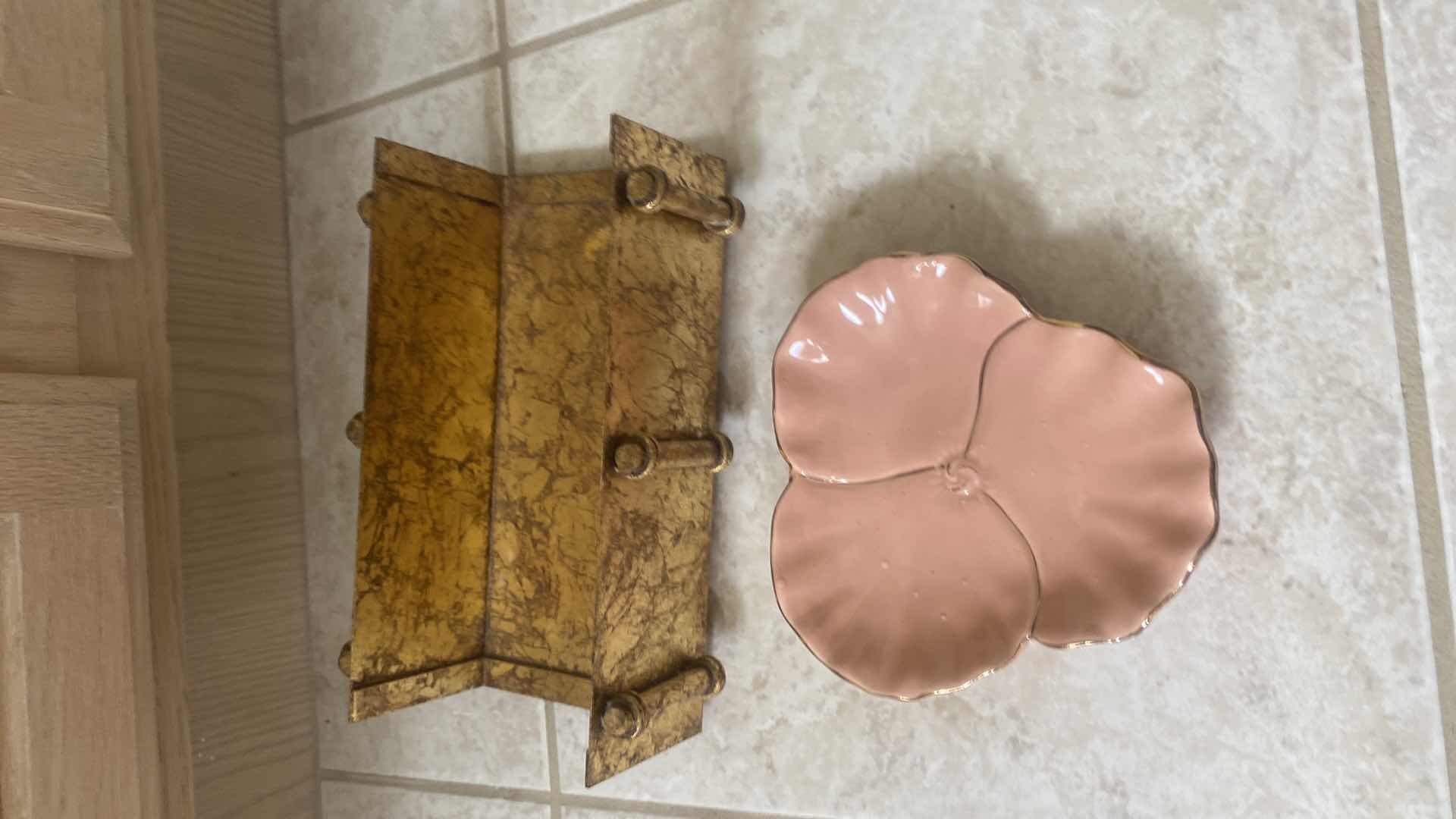 Photo 1 of BATHROOM ACCESSORIES 5 PIECES