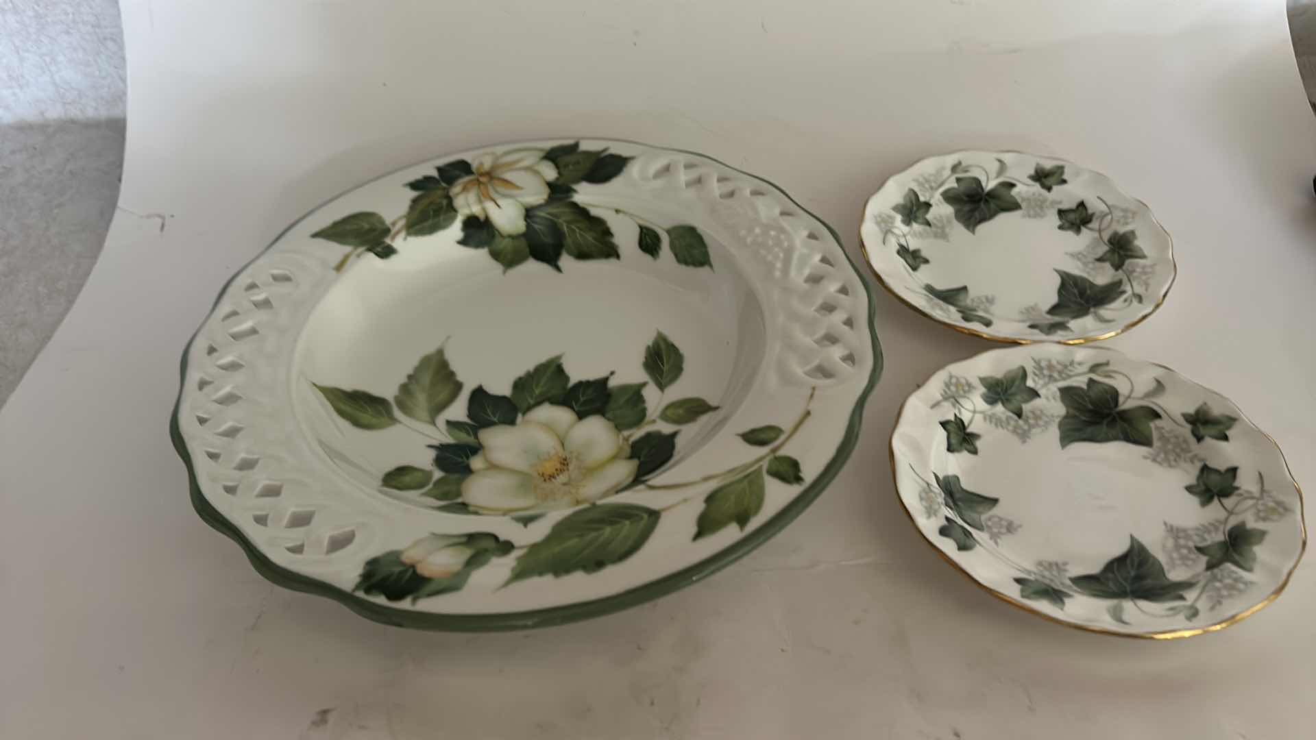 Photo 1 of 2 PC DUCHESS FINE BONE CHINA ENGLAND 5” DISH & ITALIAN BOWL
