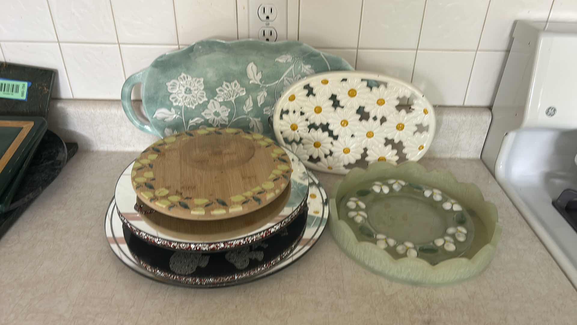 Photo 1 of 7 KITCHEN ITEMS, 3 LAZY SUSANS, BOWLS & MORE