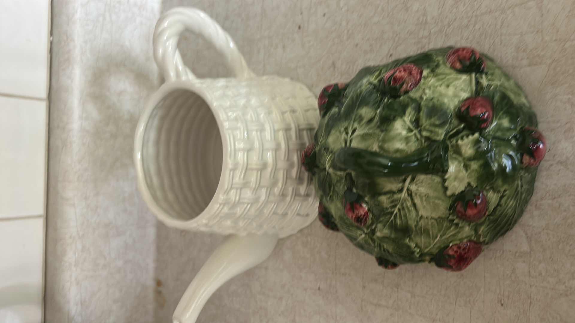 Photo 1 of 3 PC STRAWBERRY DECOR/KITCHEN ACCESSORIES