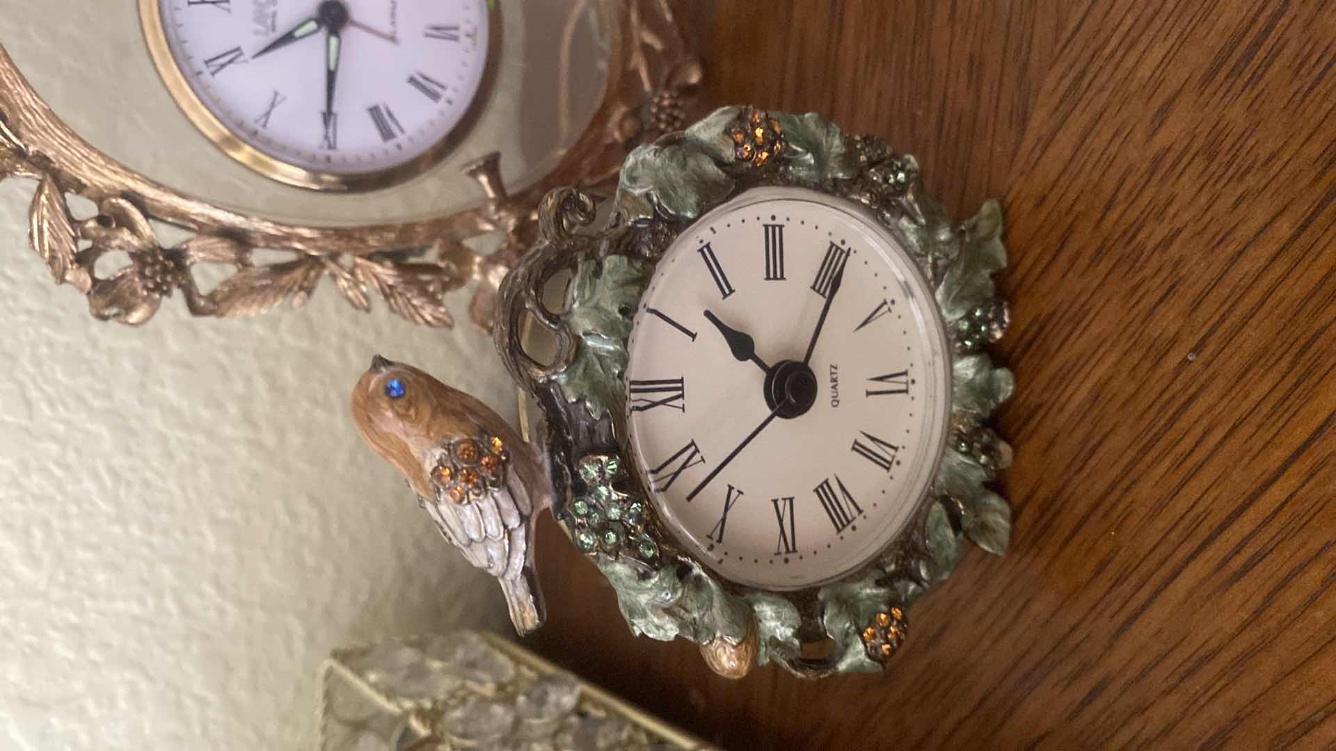 Photo 1 of 3-VINTAGE CLOCKS
