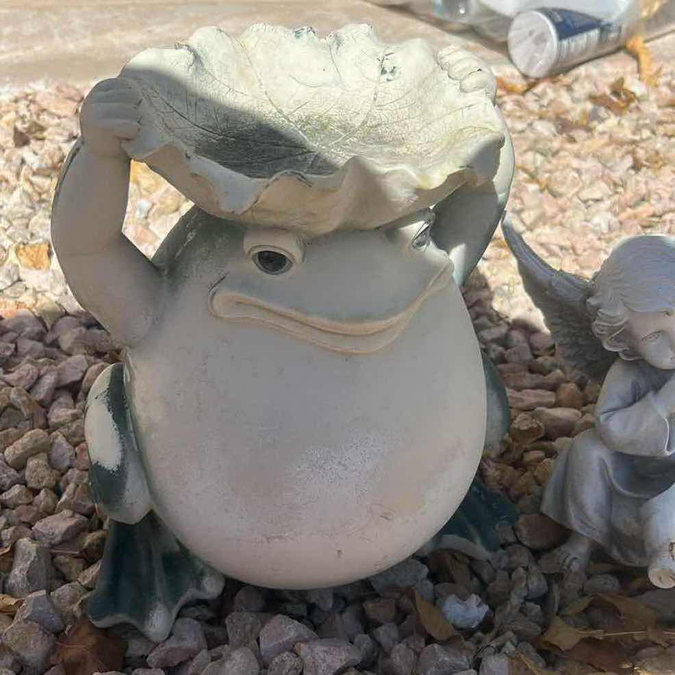 Photo 1 of OUTDOOR DECOR STATUES