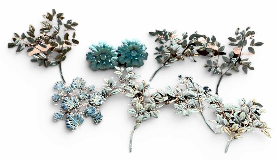 Photo 1 of METAL OUTDOOR DECOR