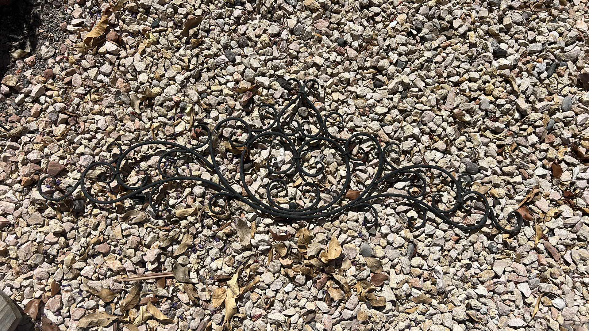 Photo 1 of METAL OUTDOOR DECOR