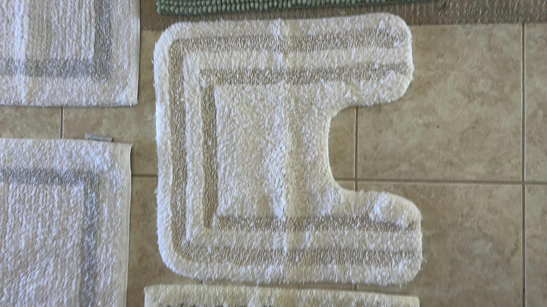 Photo 1 of 5 BATHROOM MATS