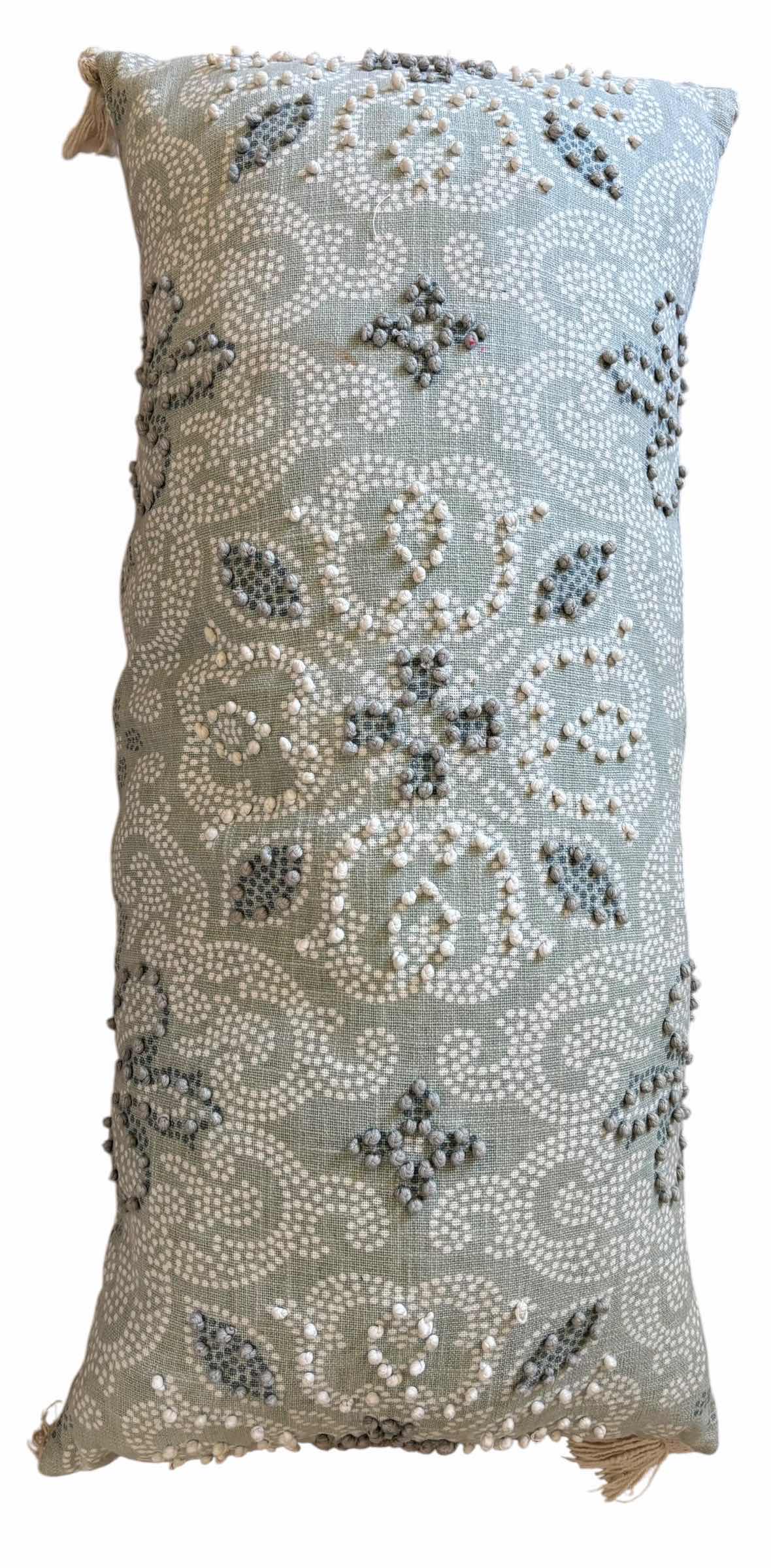 Photo 1 of DECORATIVE PILLOWS (6), LONGEST 42”