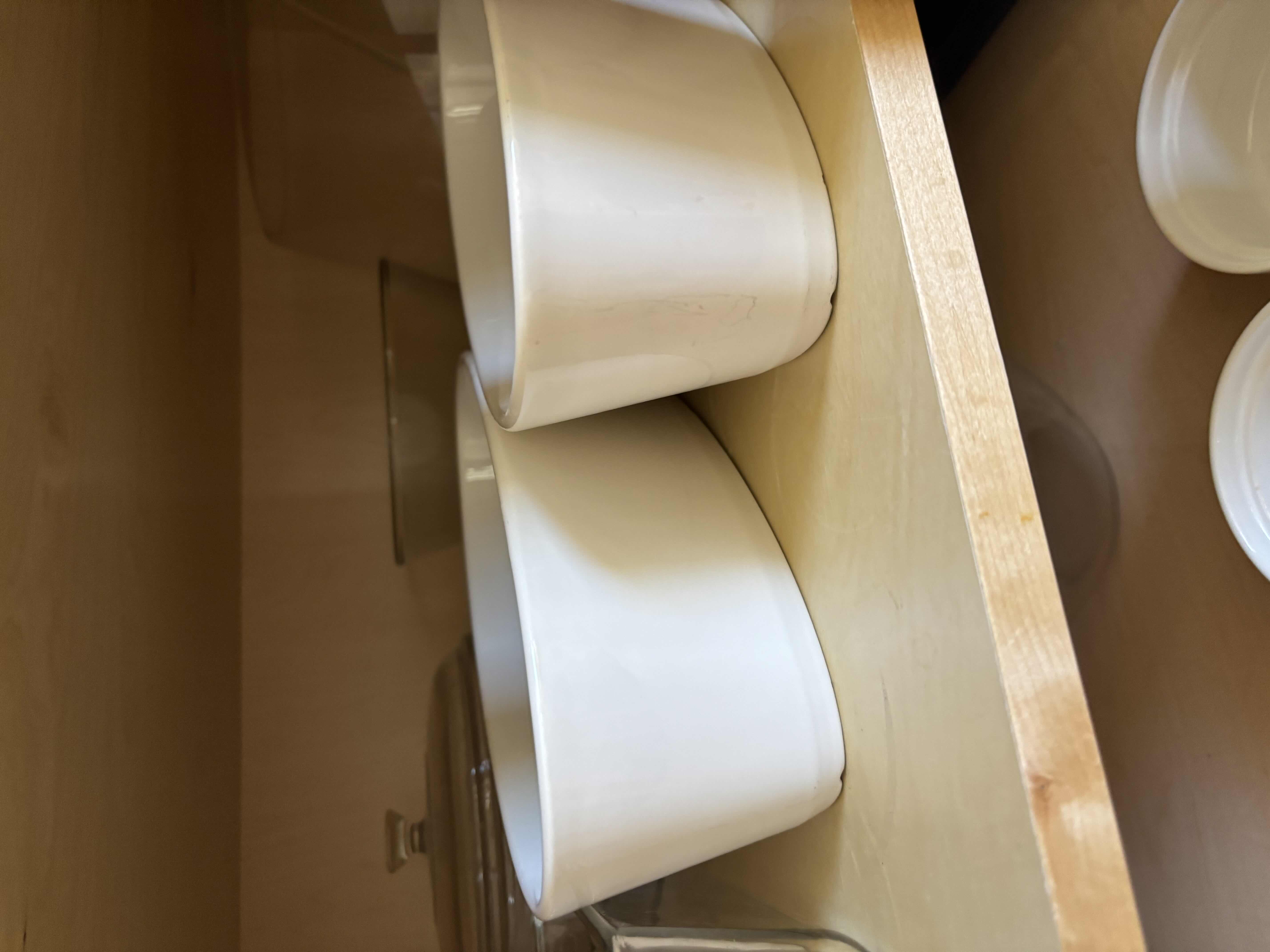 Photo 1 of CONTENTS OF KITCHEN CABINET