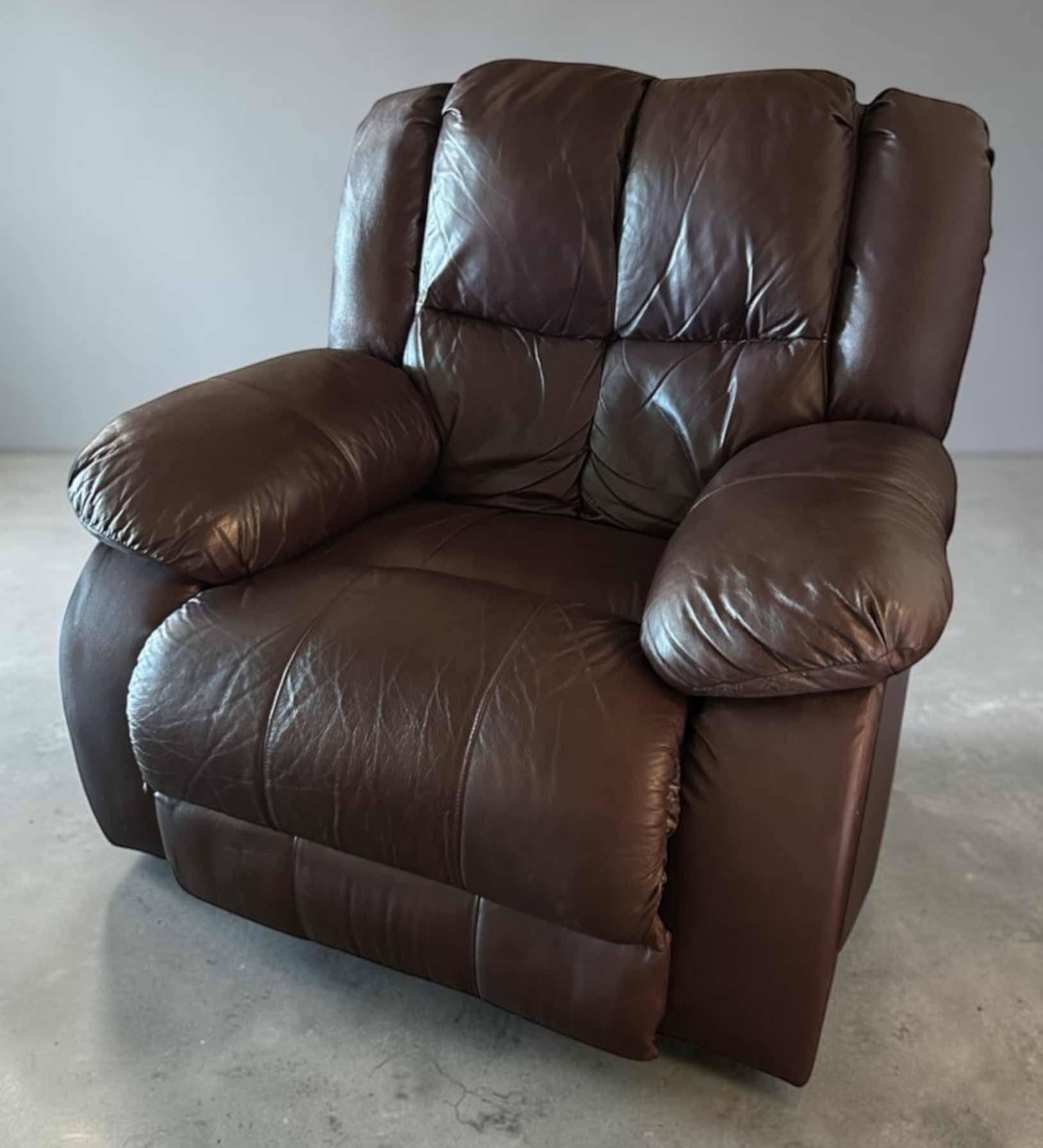 Photo 1 of OVERSIZED MID-CENTURY MODERN TO CONTEMPORARY STYLE PLUSH LEATHER ROCKER RECLINER CHAIR. $1200