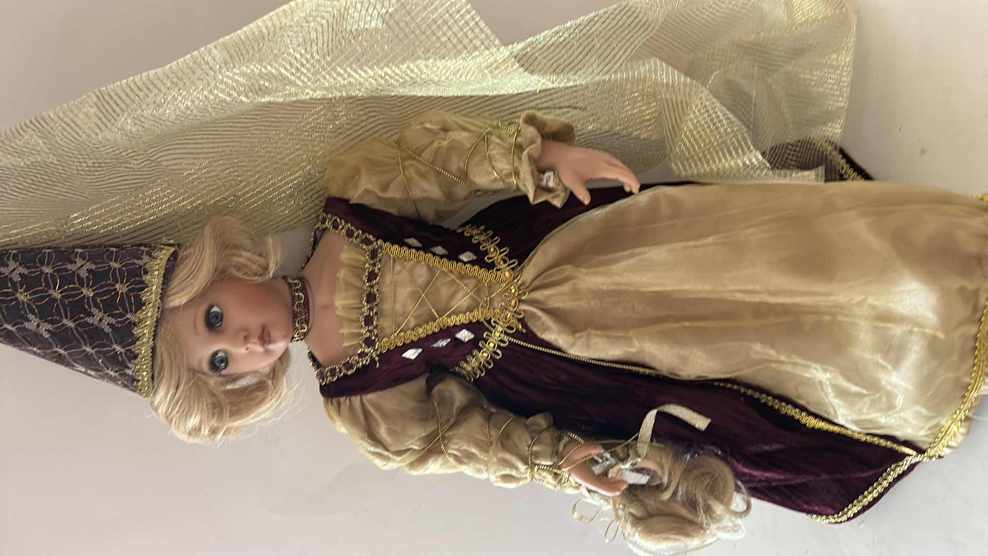 Photo 1 of VINTAGE PARADISE GALLERIES DOLL RAPUNZEL BY LINDA MASON, H 20”