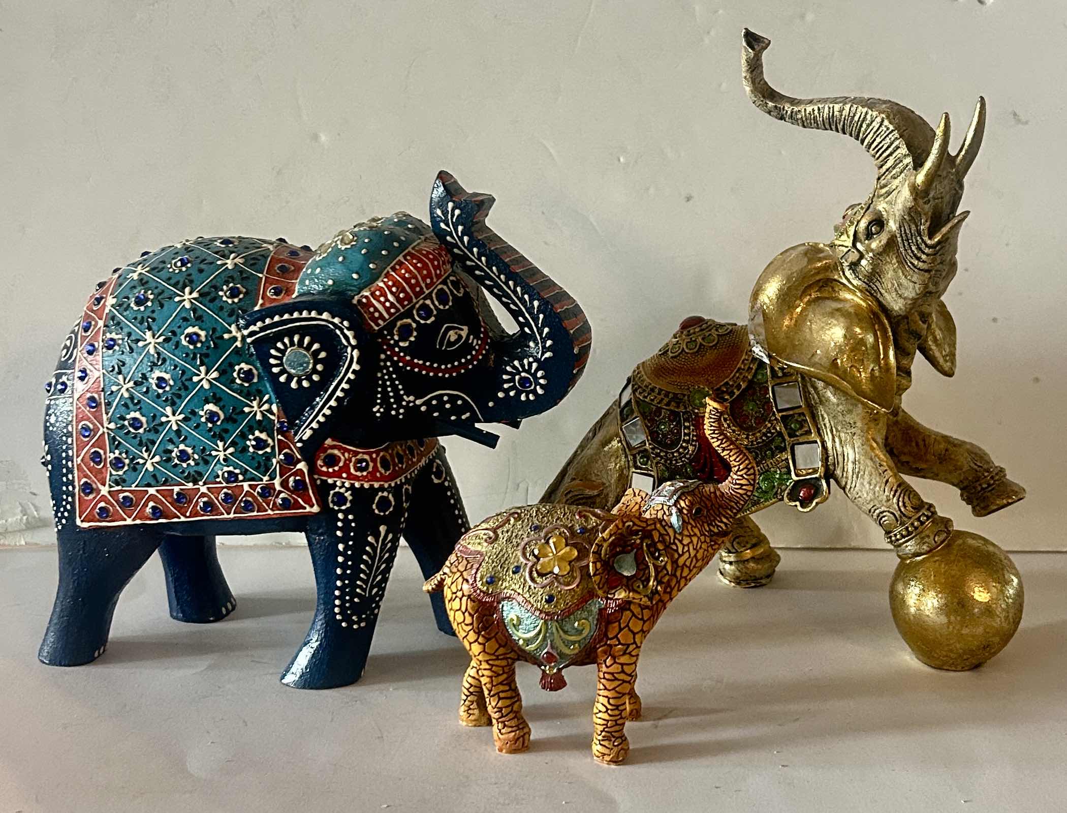 Photo 1 of 3 PC RESIN AND CERAMIC ELEPHANT DECOR TALLEST 10“
