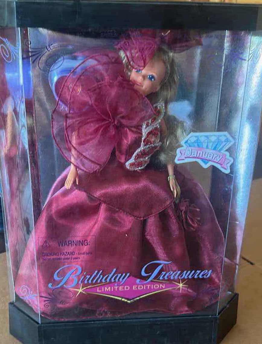 Photo 1 of BIRTHDAY TREASURE JANUARY LIMITED EDITION 1992 COLLECTABLE DOLL H 11.5 $40