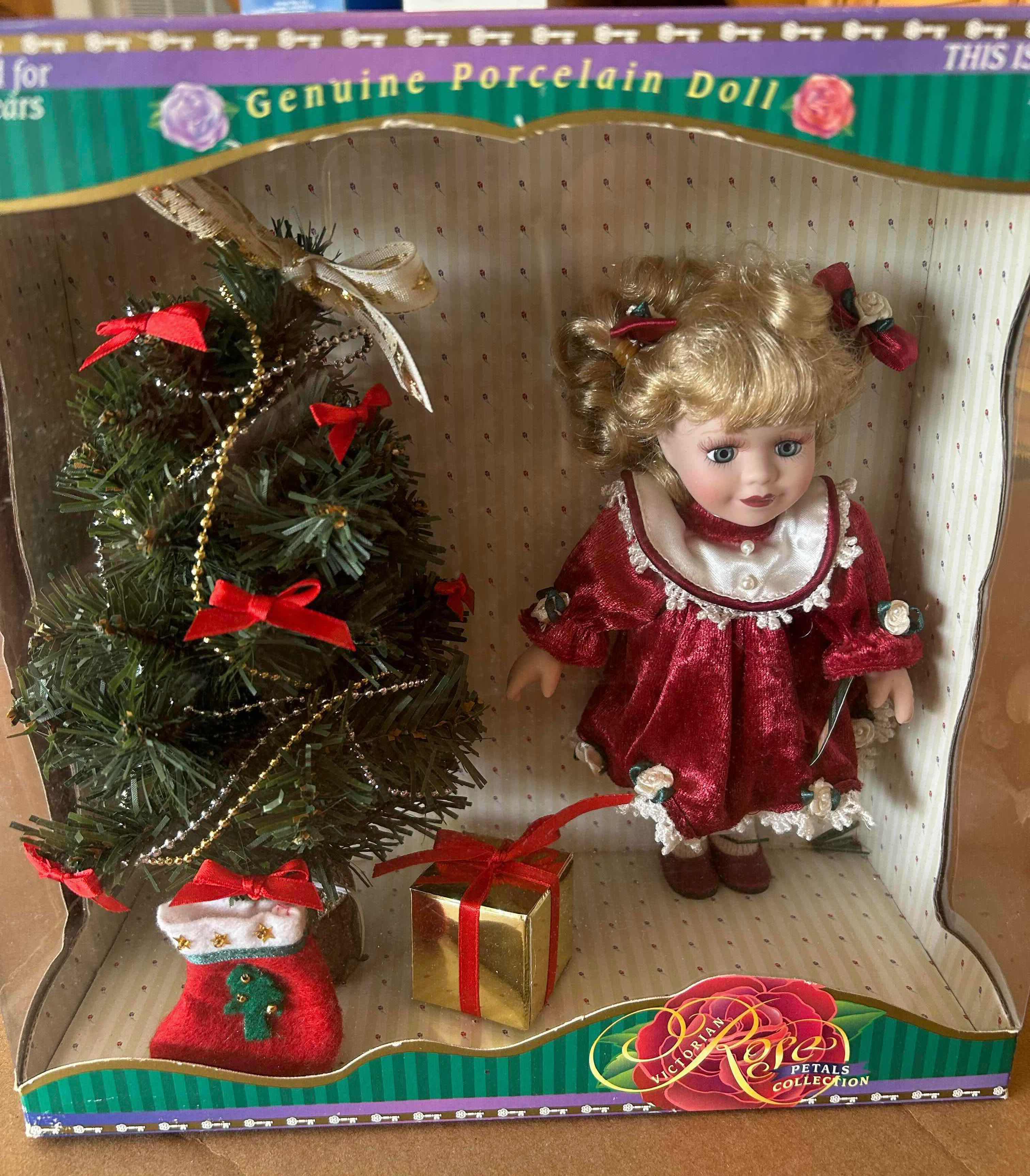 Photo 1 of VICTORIAN ROSE COLLECTION PORCELAIN DOLL 2001 BY MELISSA JANE $25