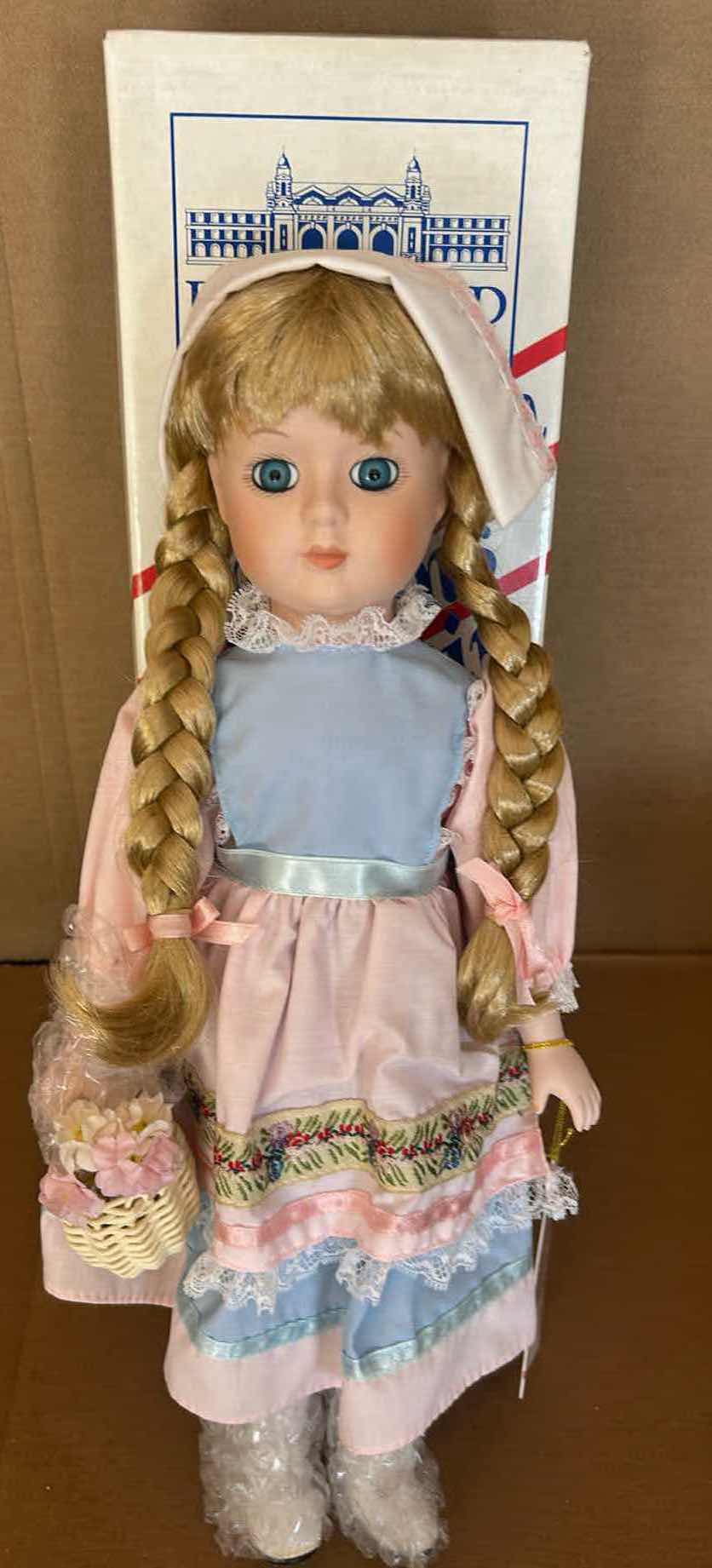 Photo 1 of VINTAGE MUSICAL PORCELAIN DOLL 16" FROM HERITAGE MINT AMERICAN DREAMS " MARIEL" FROM HOLLAND IN ORIGINAL BOX $35