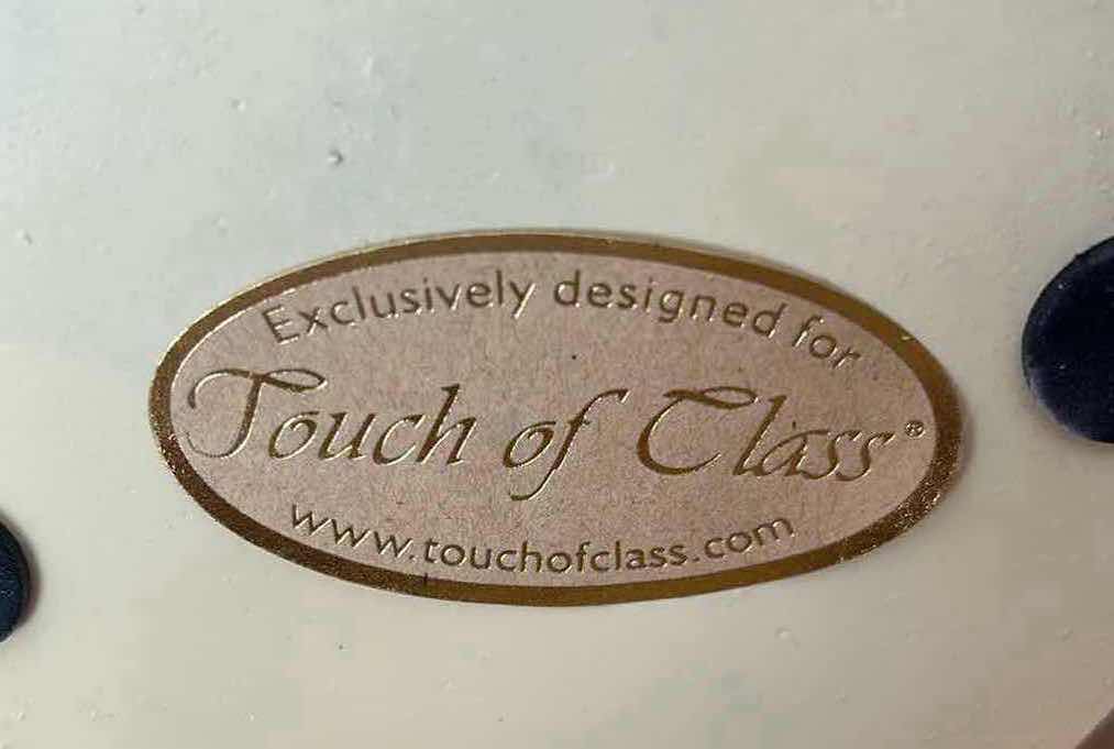Photo 1 of TOUCH OF CLASS RESIN HAND-PAINTED PEACOCK GARDEN H 15"