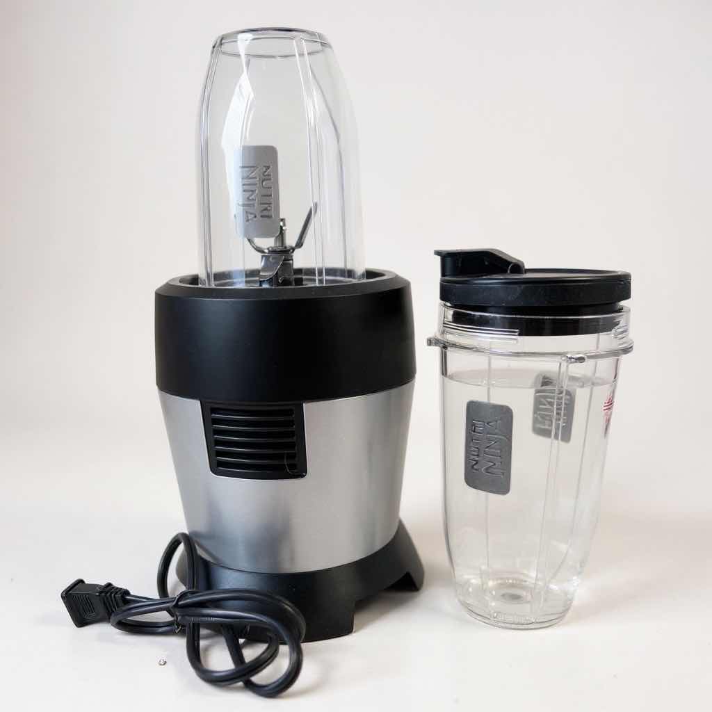 Photo 1 of NUTRI NINJA AUTO-IQ BLENDER W ACCESSORIES