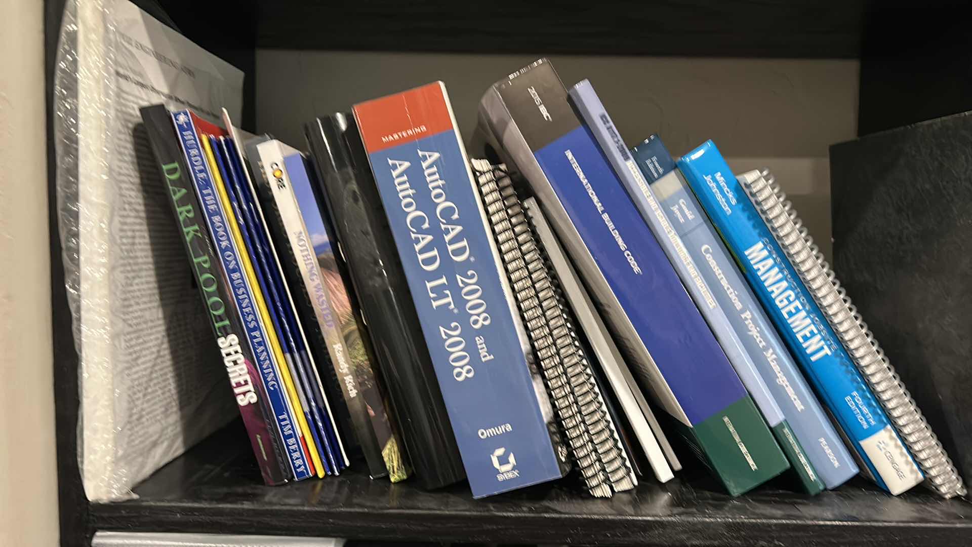 Photo 1 of CONTENTS OF SHELF ASSORTED ENGINEERING BOOKS