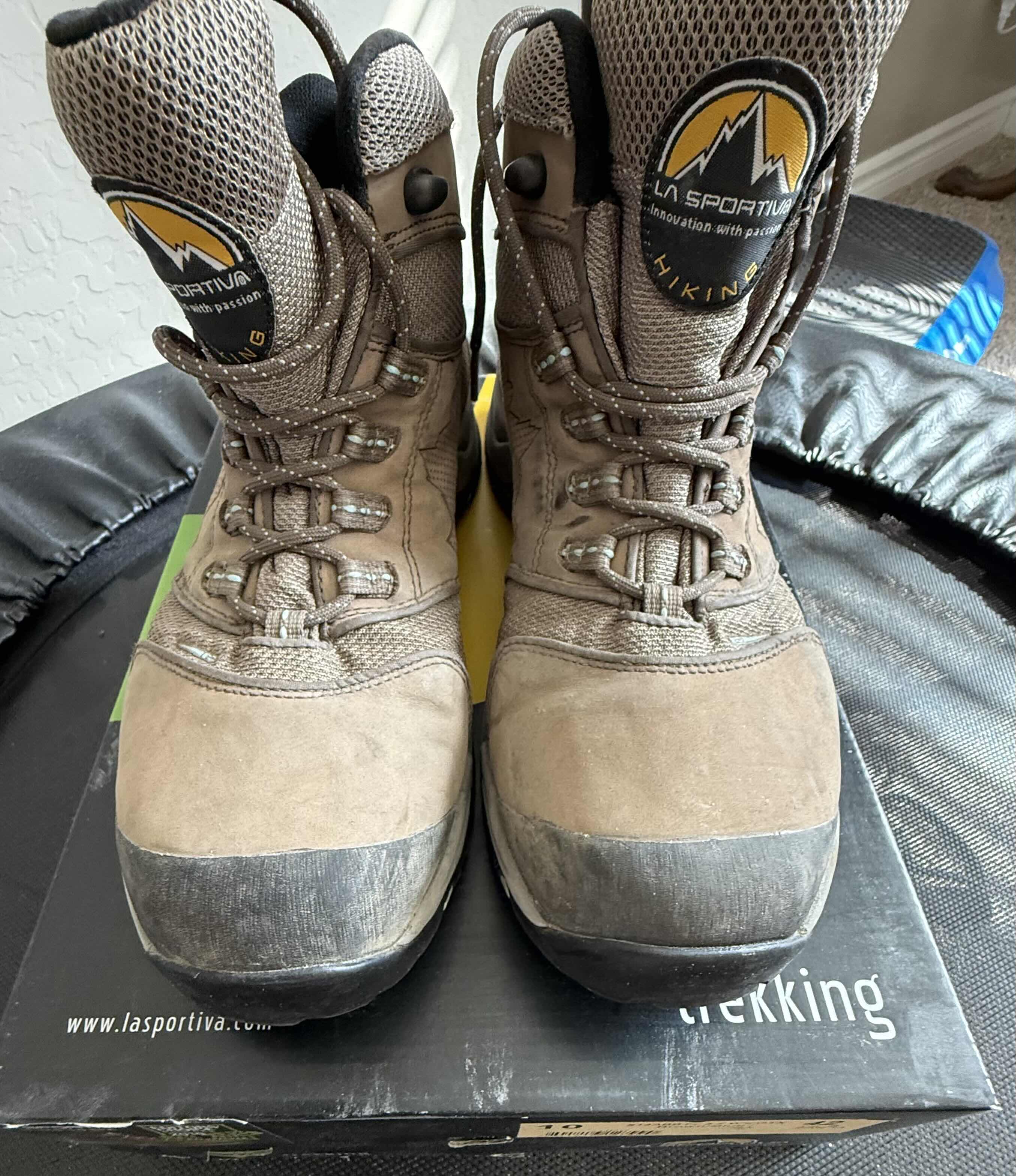 Photo 1 of LA SPORTIVA BROWN/BLUE TREKKING BOOT-SIZE 10