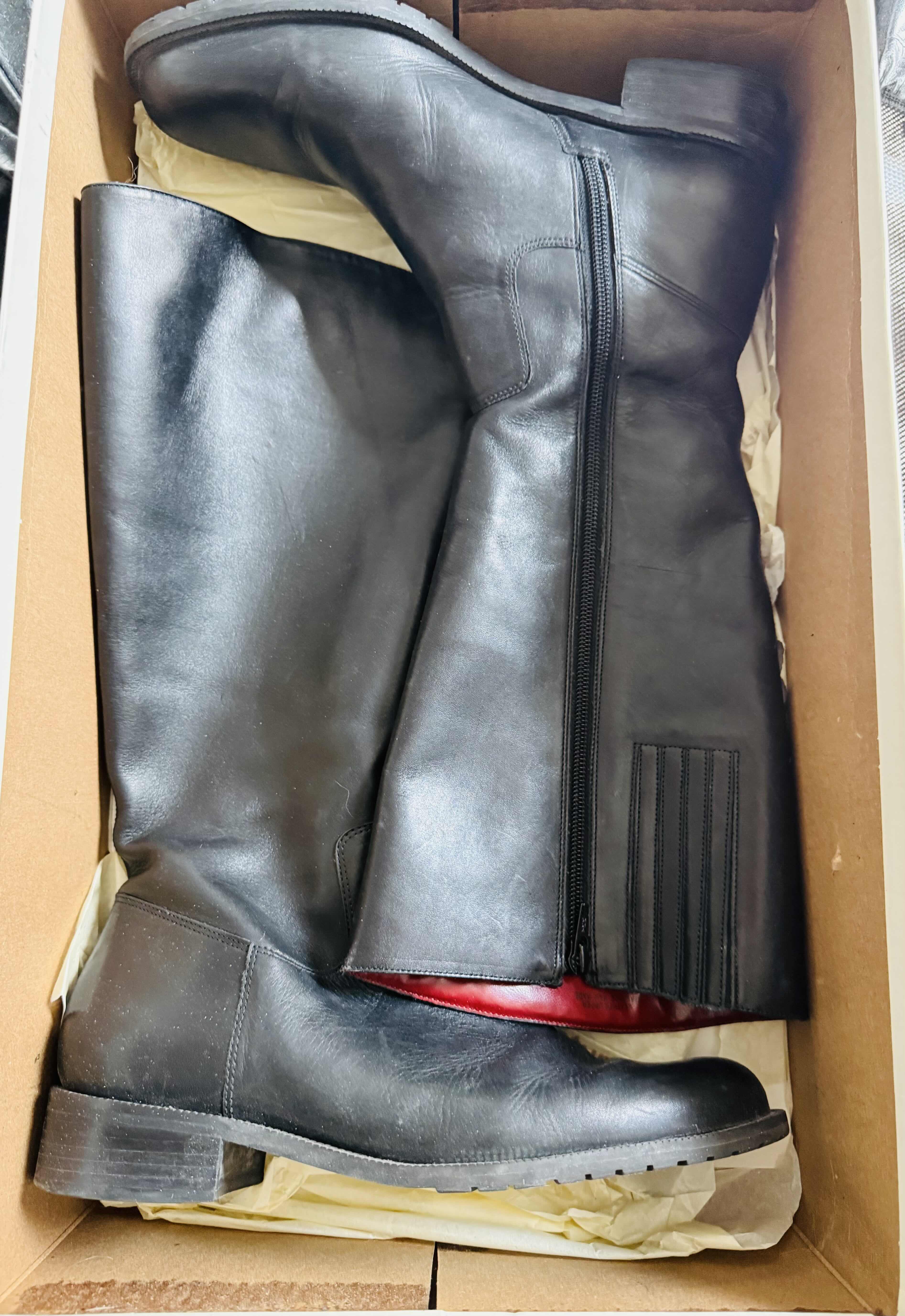 Photo 1 of NATURALIZER DALTON BLACK LEATHER WOMEN’S BOOTS-SIZE 9.5 M