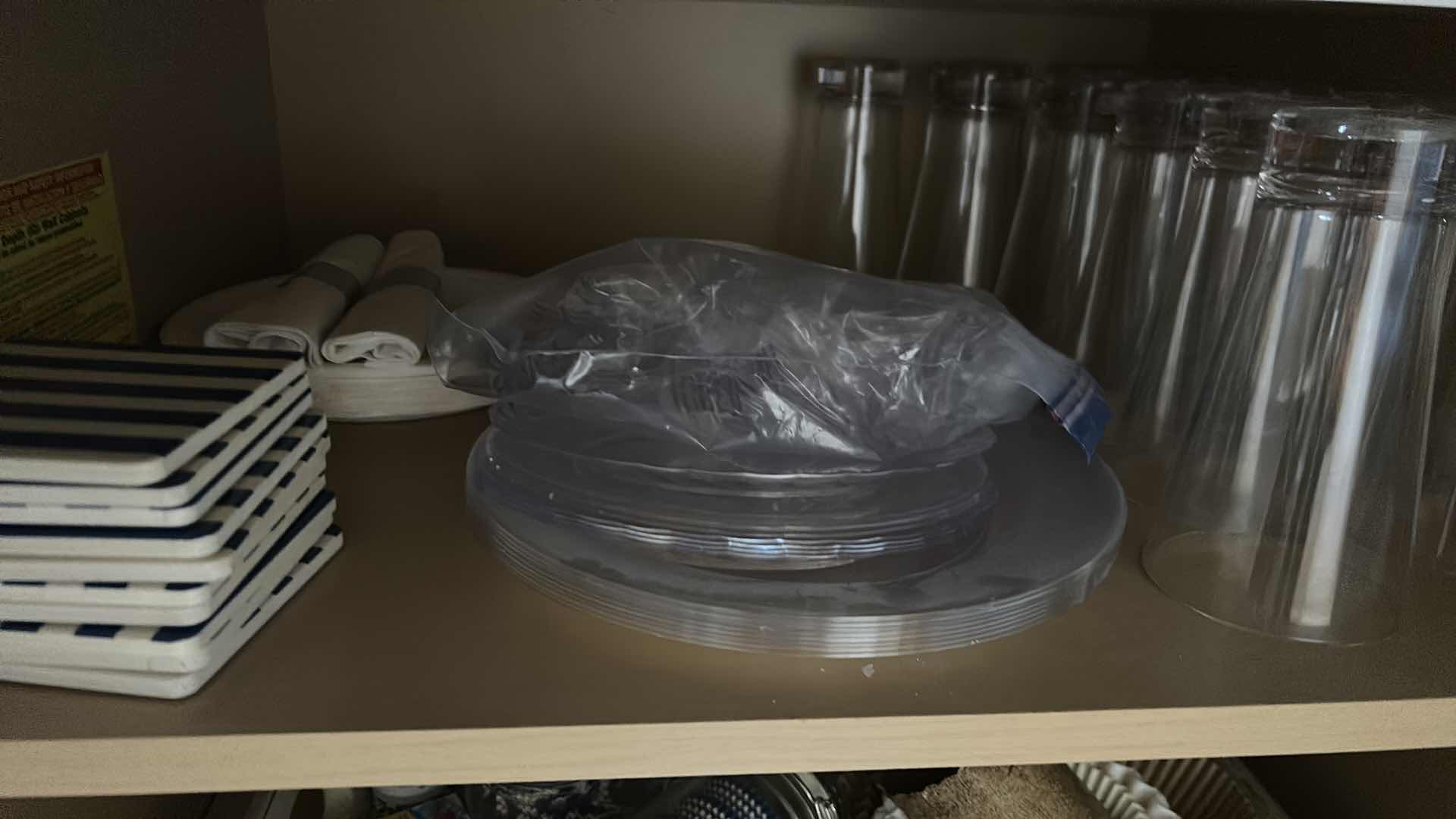 Photo 1 of CONTENTS OF 2 SHELVES PLASTIC WARE