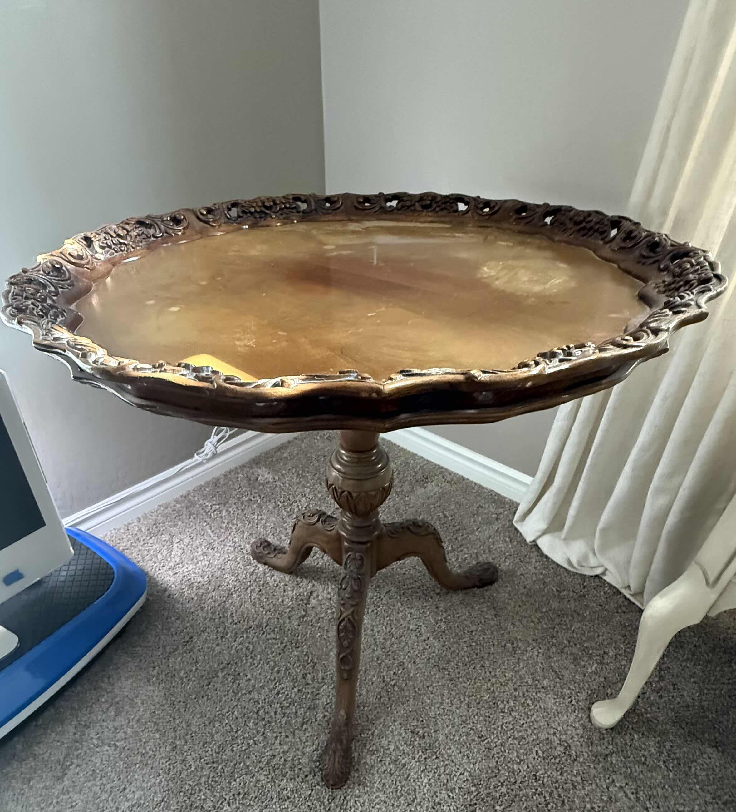 Photo 1 of VICTORIAN MAHOGANY PIE CRUST TRIPOD ACCENT TABLE W SCALLOPED CARVED EDGE