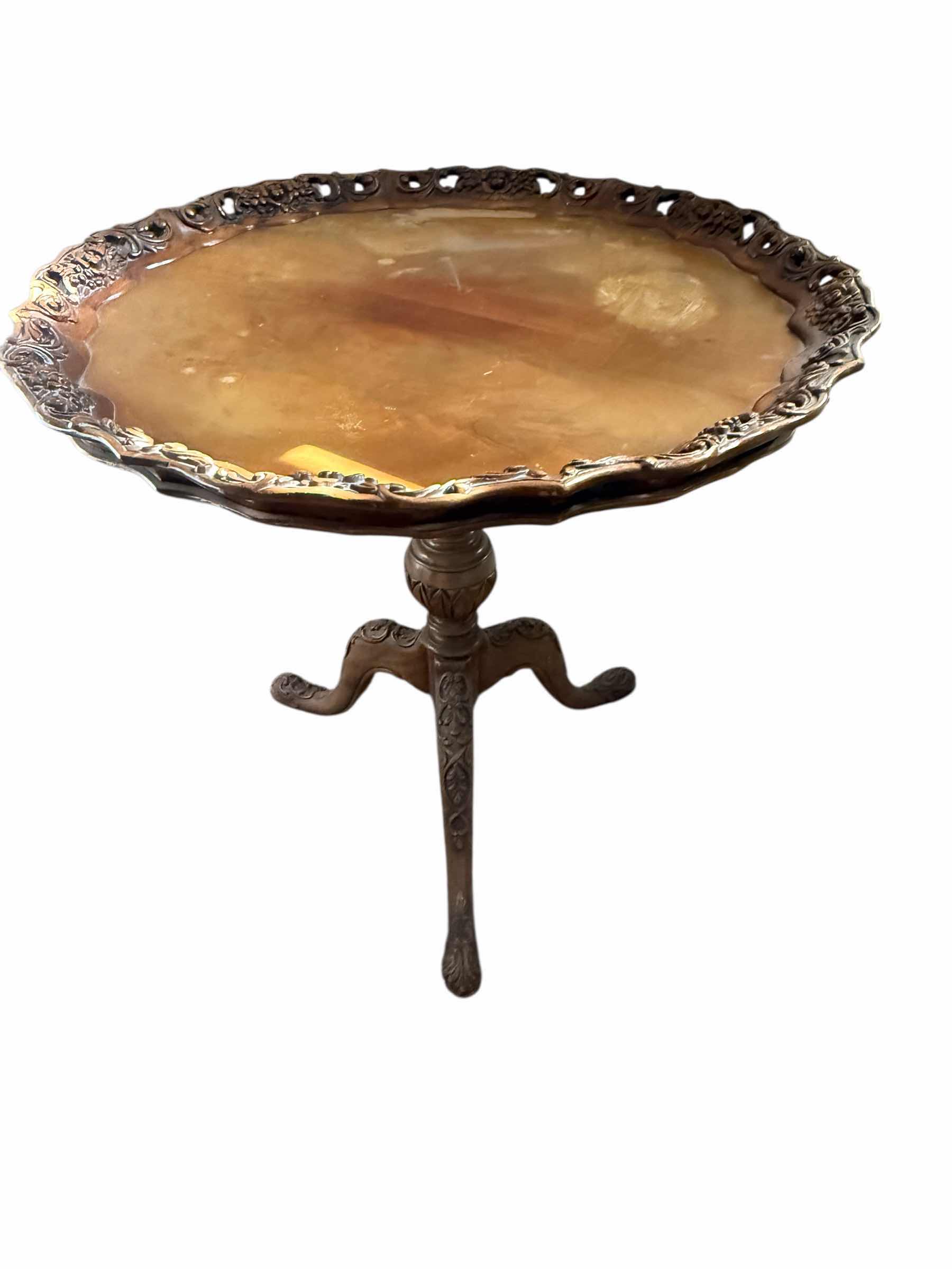 Photo 1 of VICTORIAN MAHOGANY PIE CRUST TRIPOD ACCENT TABLE W SCALLOPED CARVED EDGE