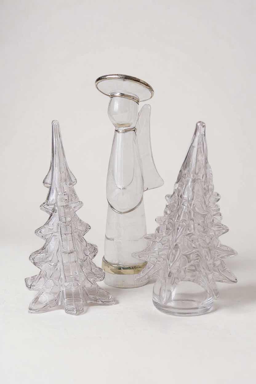 Photo 1 of 2 GLASS CHRISTMAS TREES - 1 GLASS ANGEL H 5"