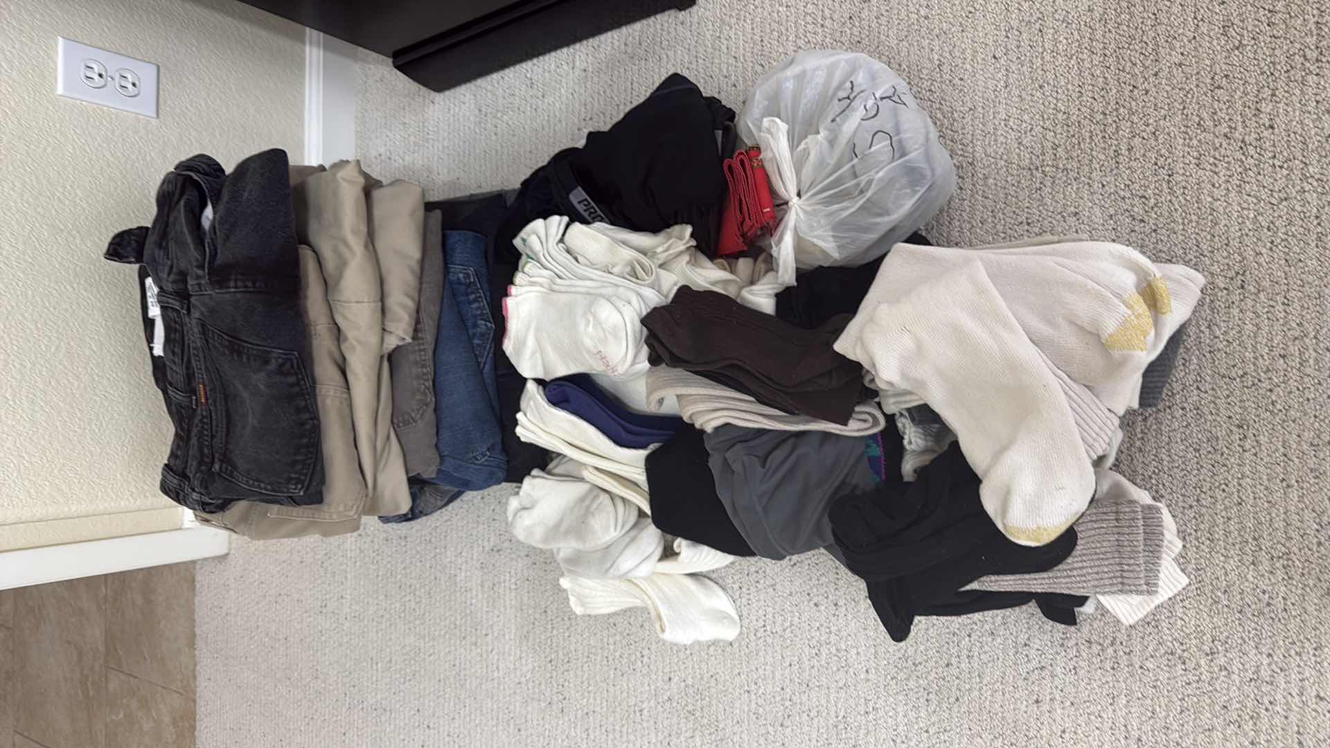 Photo 1 of MEN’S CLOTHING (PANTS 34x32)