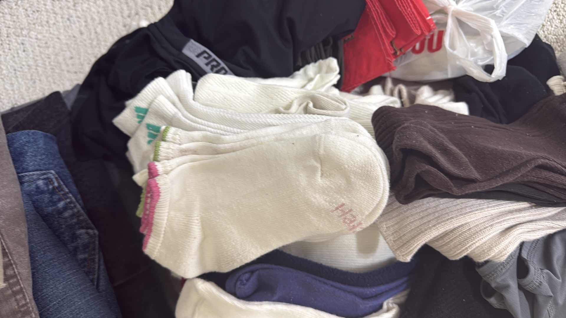 Photo 1 of MEN’S CLOTHING (PANTS 34x32)