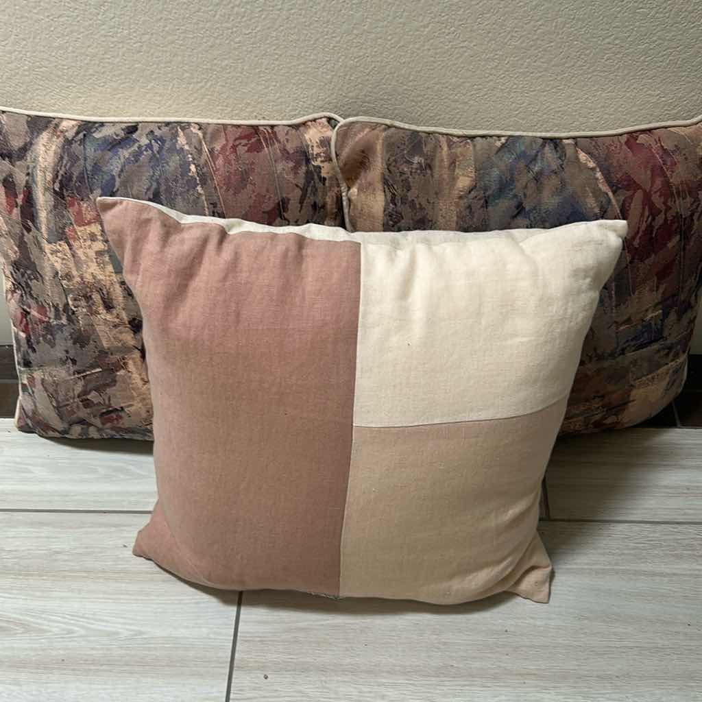 Photo 1 of 5- DECORATIVE PILLOWS VARIOUS SIZES