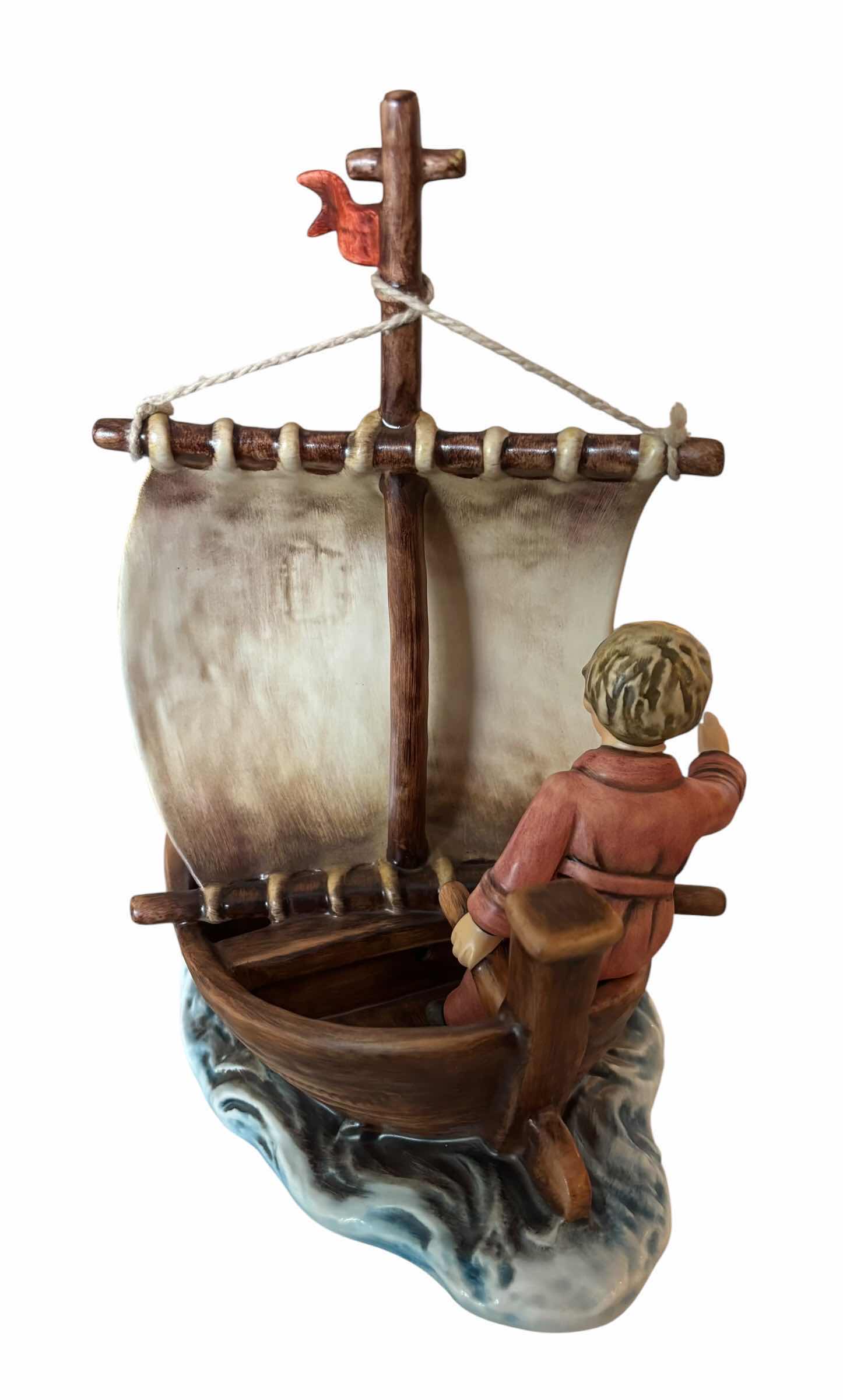 Photo 1 of HUMMEL “LAND IN SIGHT” FIGURINE 9”H