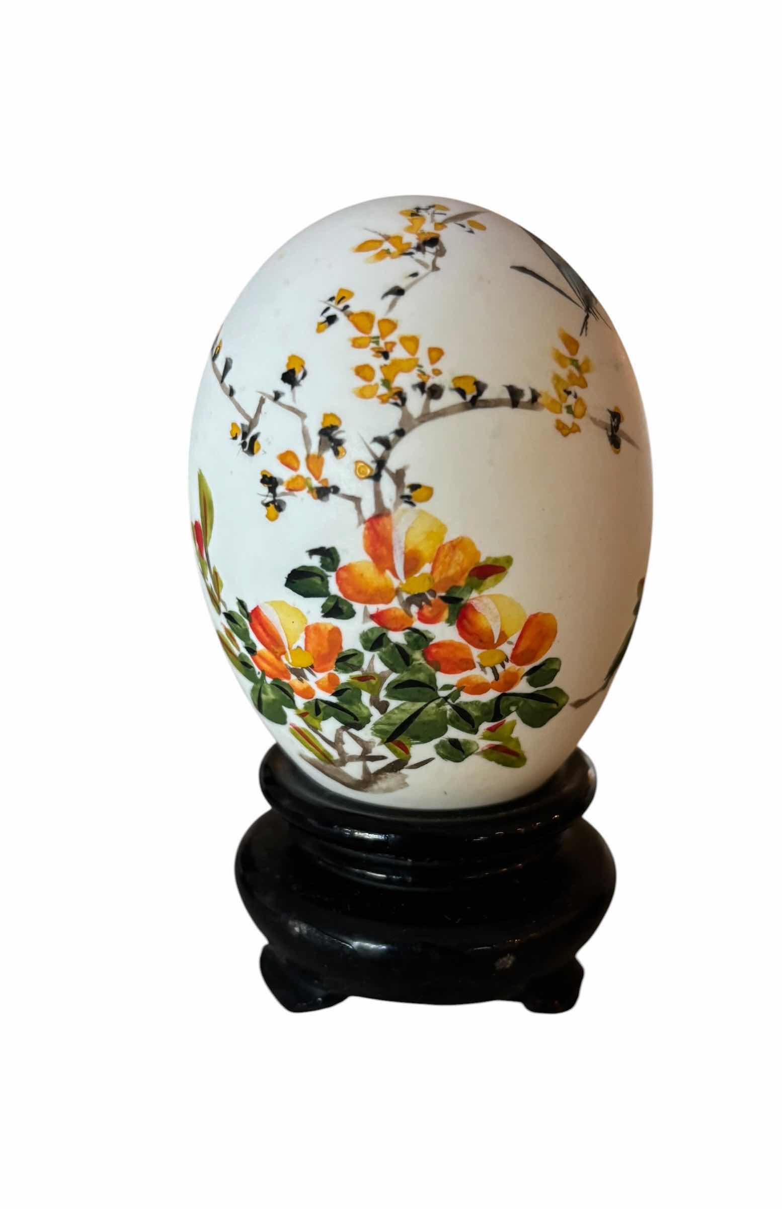 Photo 1 of CHINESE HAND PAINTED EGGS (4)