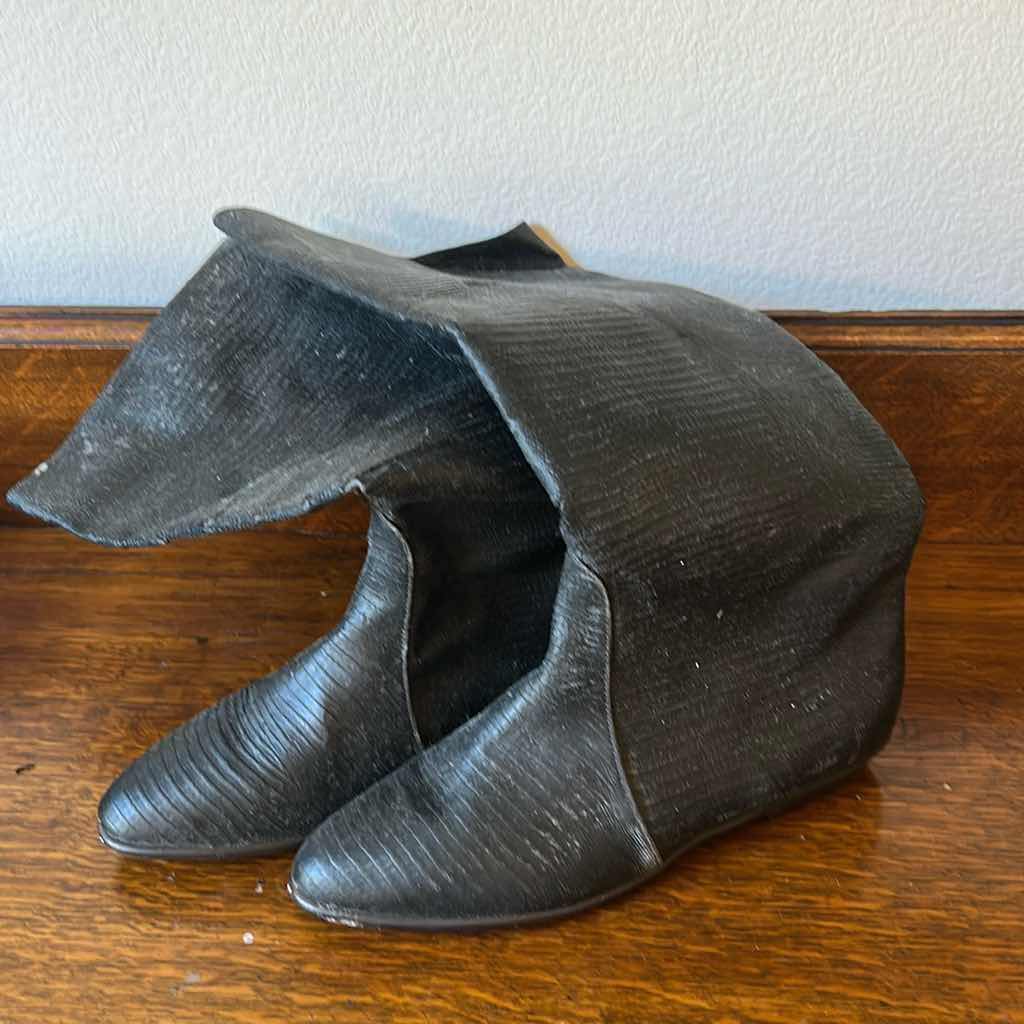 Photo 1 of 3- BLACK CALF BOOTS (6.5)