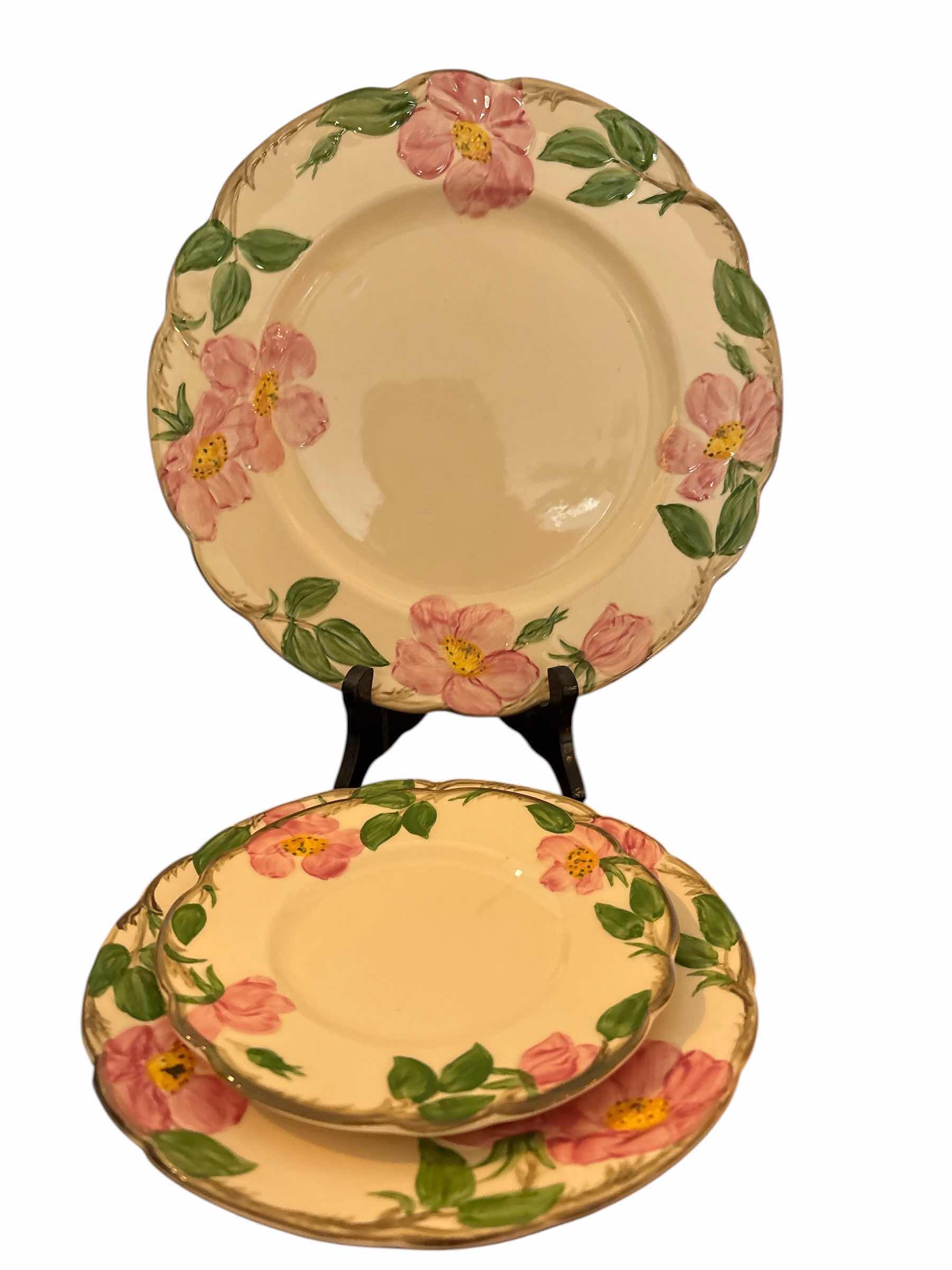 Photo 1 of (17)PCS VINTAGE FRANCISCAN ROSE DINNER & DESSERT PLATES $40