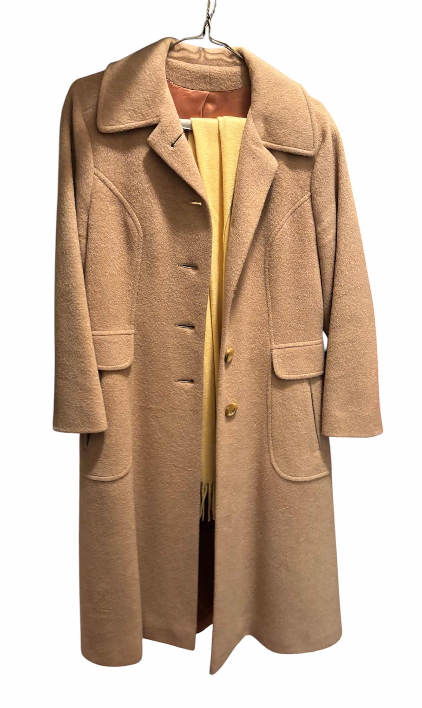 Photo 1 of ULTIMA BY MR VINCENT 100% CAMEL HAIR COAT (NO SIZE LABEL, POSSIBLY A MEDIUM)