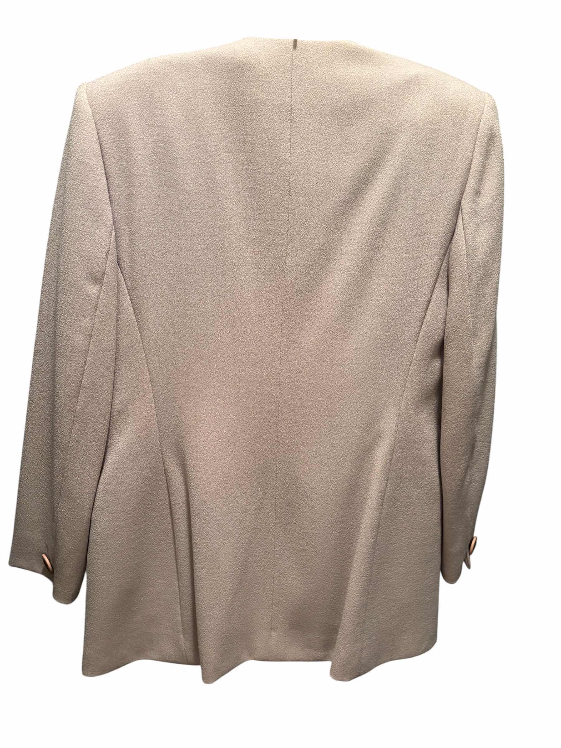 Photo 1 of 100% Wool R & SKIRT SET WITH DANA BUCHANAN TOP SIZE 8