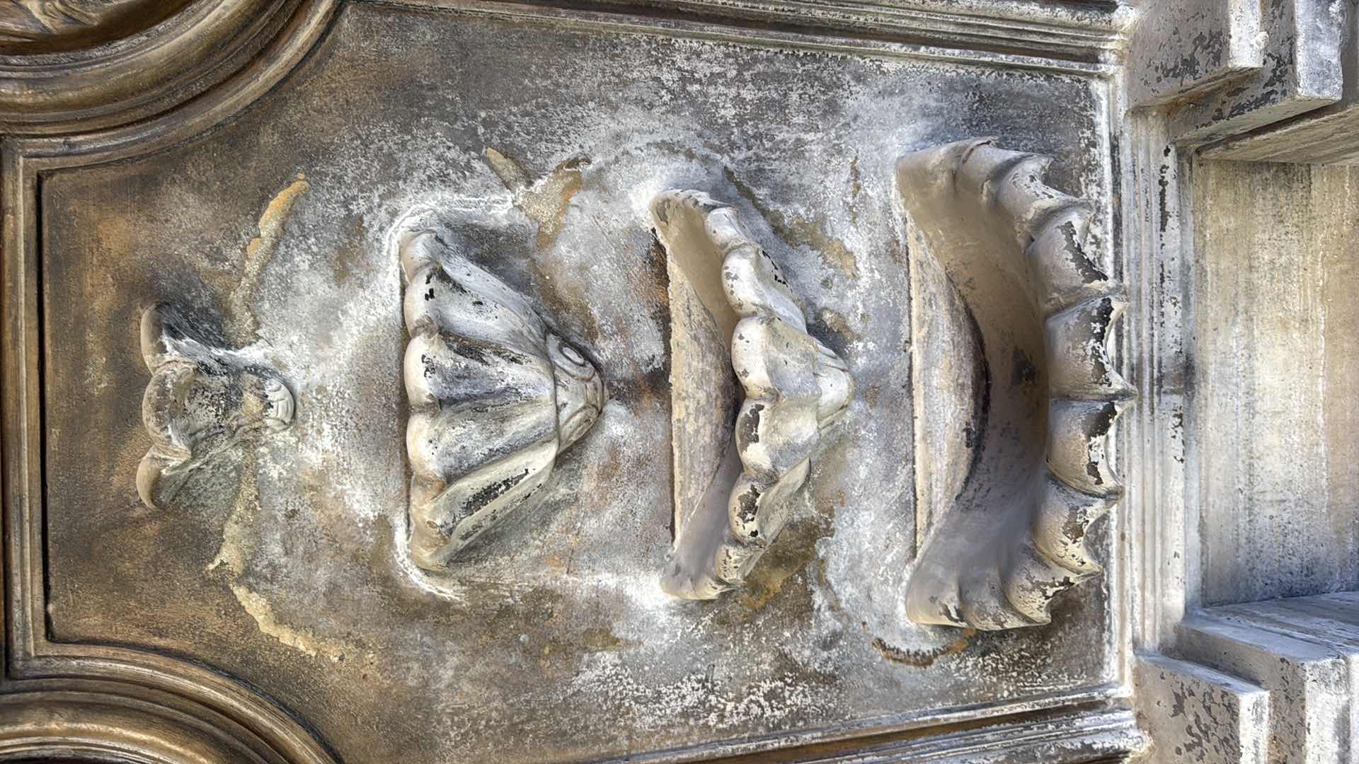 Photo 1 of HEAVY CONCRETE WALL WATER FOUNTAIN W46” H73”