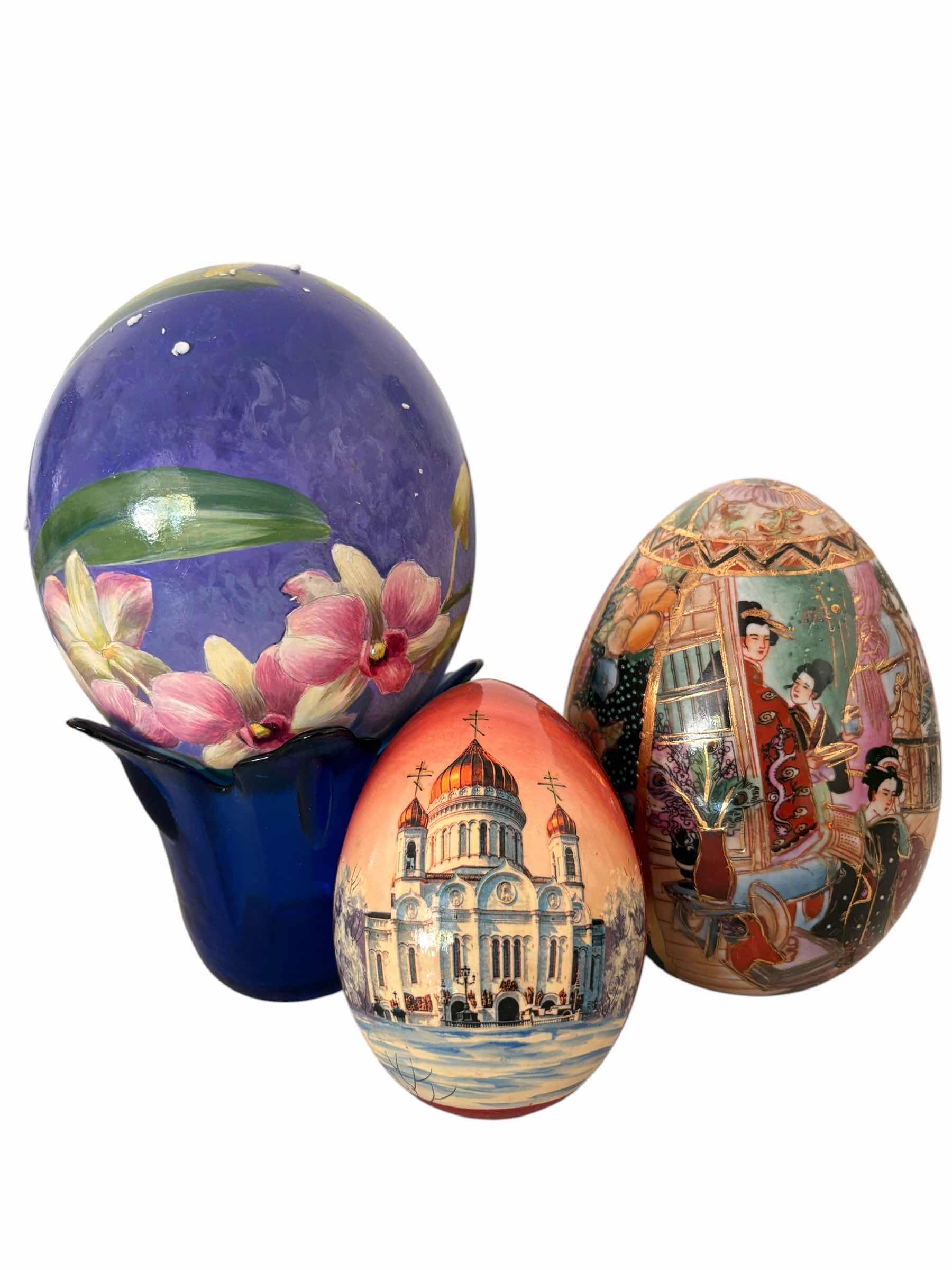 Photo 1 of (3)PCS ORNAMENTAL EGGS H9”