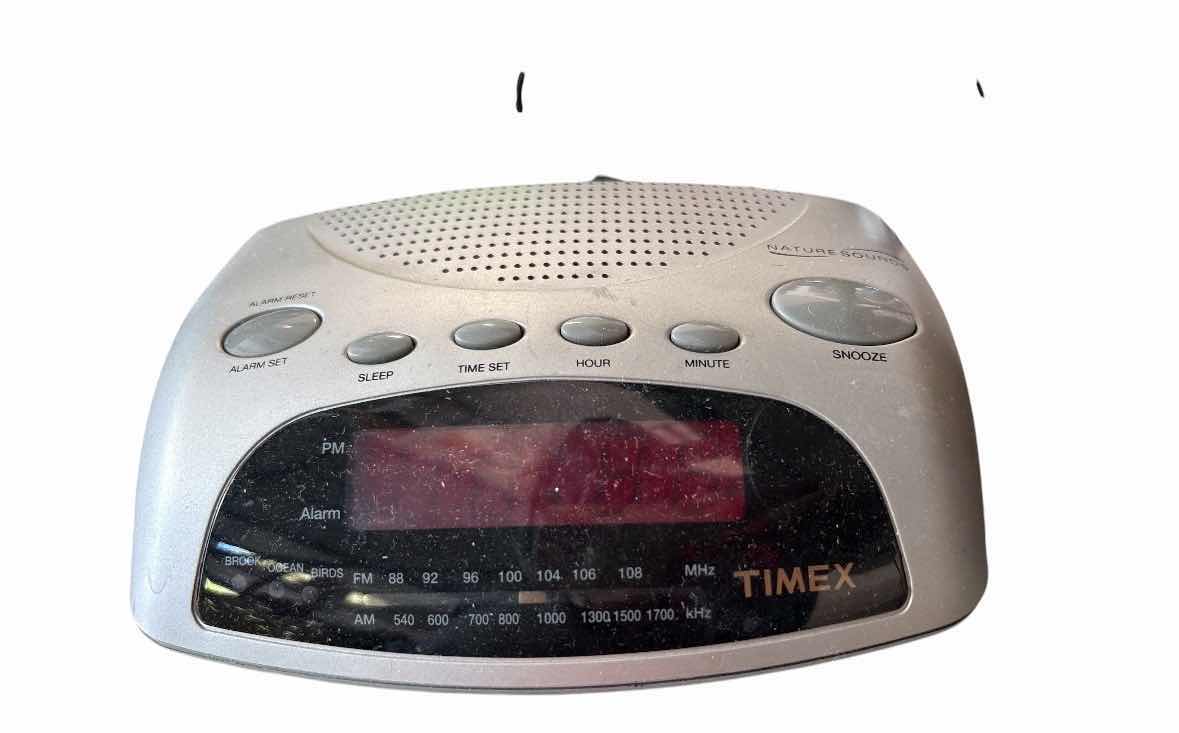 Photo 1 of (2)PCS VINTAGE HOWARD MILLER CLOCK & TIMEX RADIO H9”