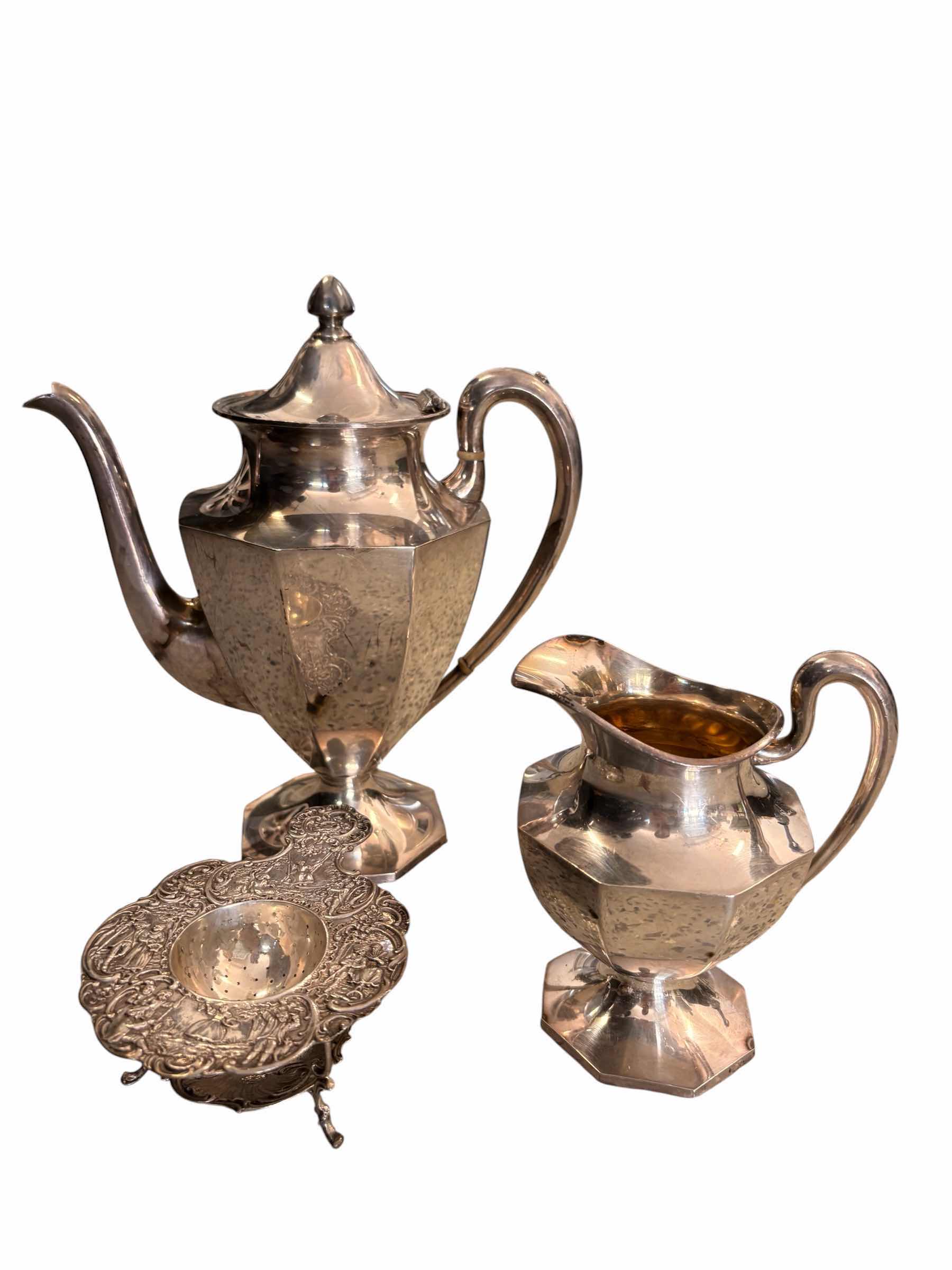 Photo 1 of (3)PCS ANTIQUE STYLE SERVICE SET H7”