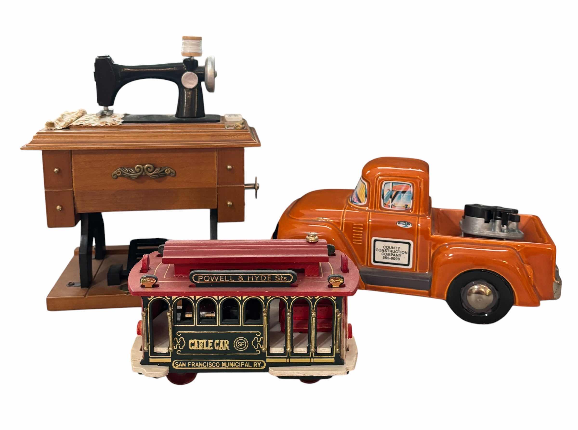 Photo 1 of COLLECTION OF VINTAGE MUSICAL BOXES (3)