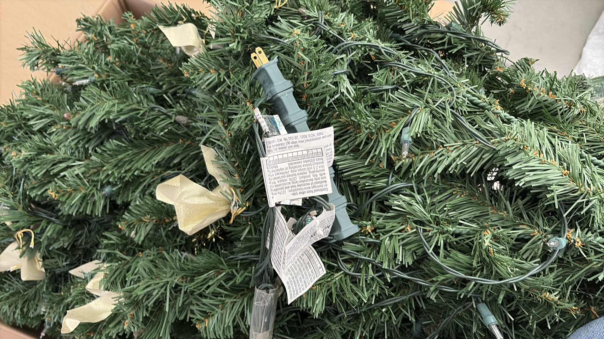 Photo 1 of SPRUCE PRE-LIT ARTIFICIAL CHRISTMAS TREE H7.5’