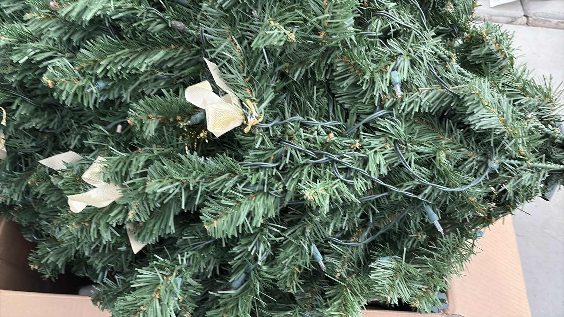 Photo 1 of SPRUCE PRE-LIT ARTIFICIAL CHRISTMAS TREE H7.5’